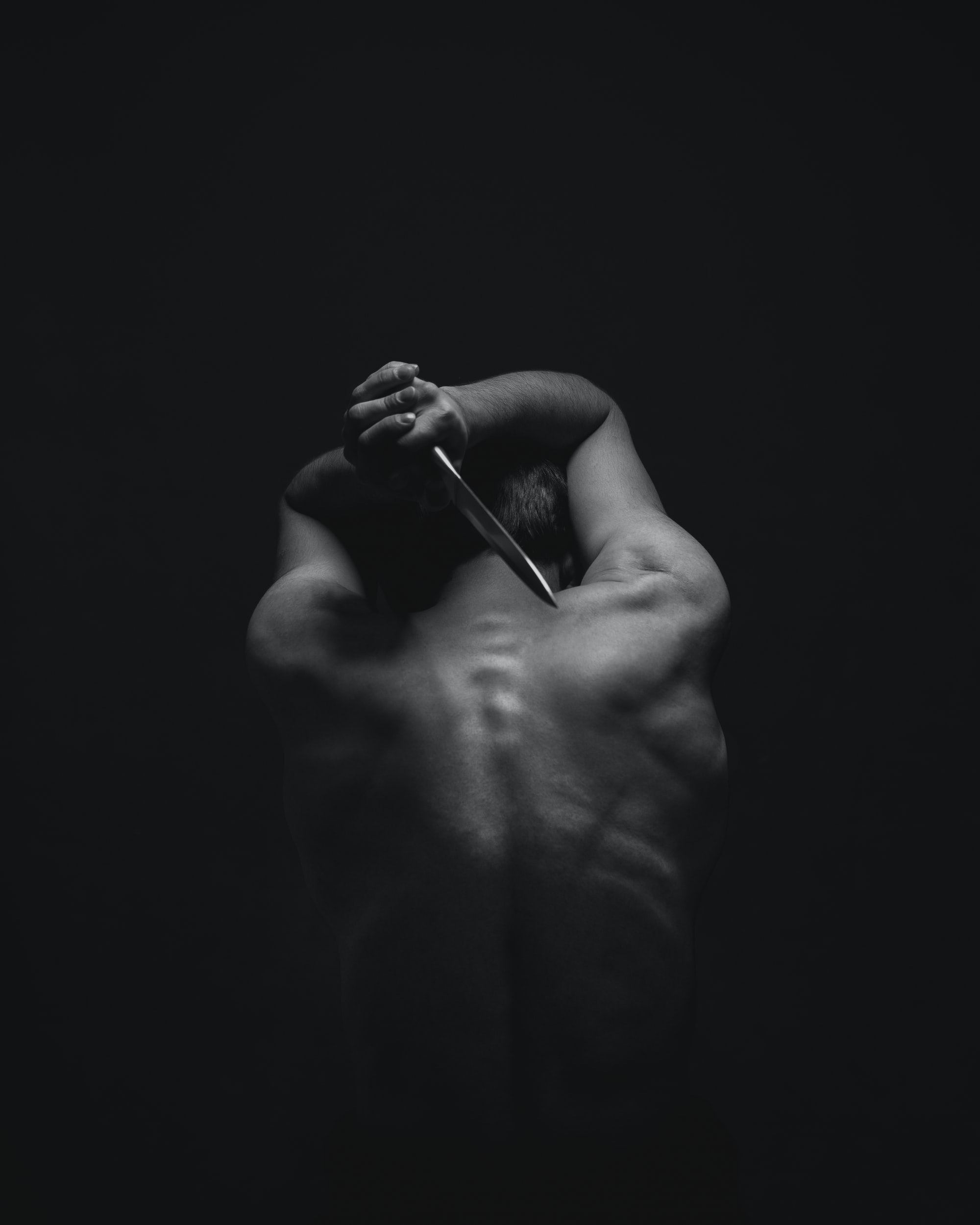 Sohn (21) erwischt Mutter (37) bei Seitensprung (22) und wird von ihr erstochen – in Brasilien