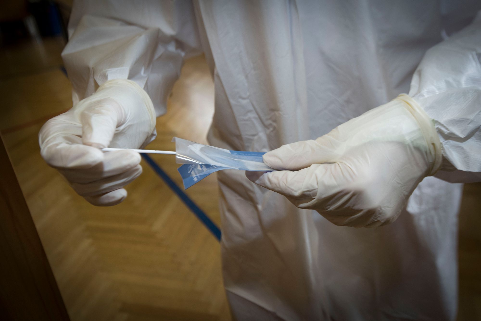 Tausende mit gebrauchten Nasenstäbchen getestet