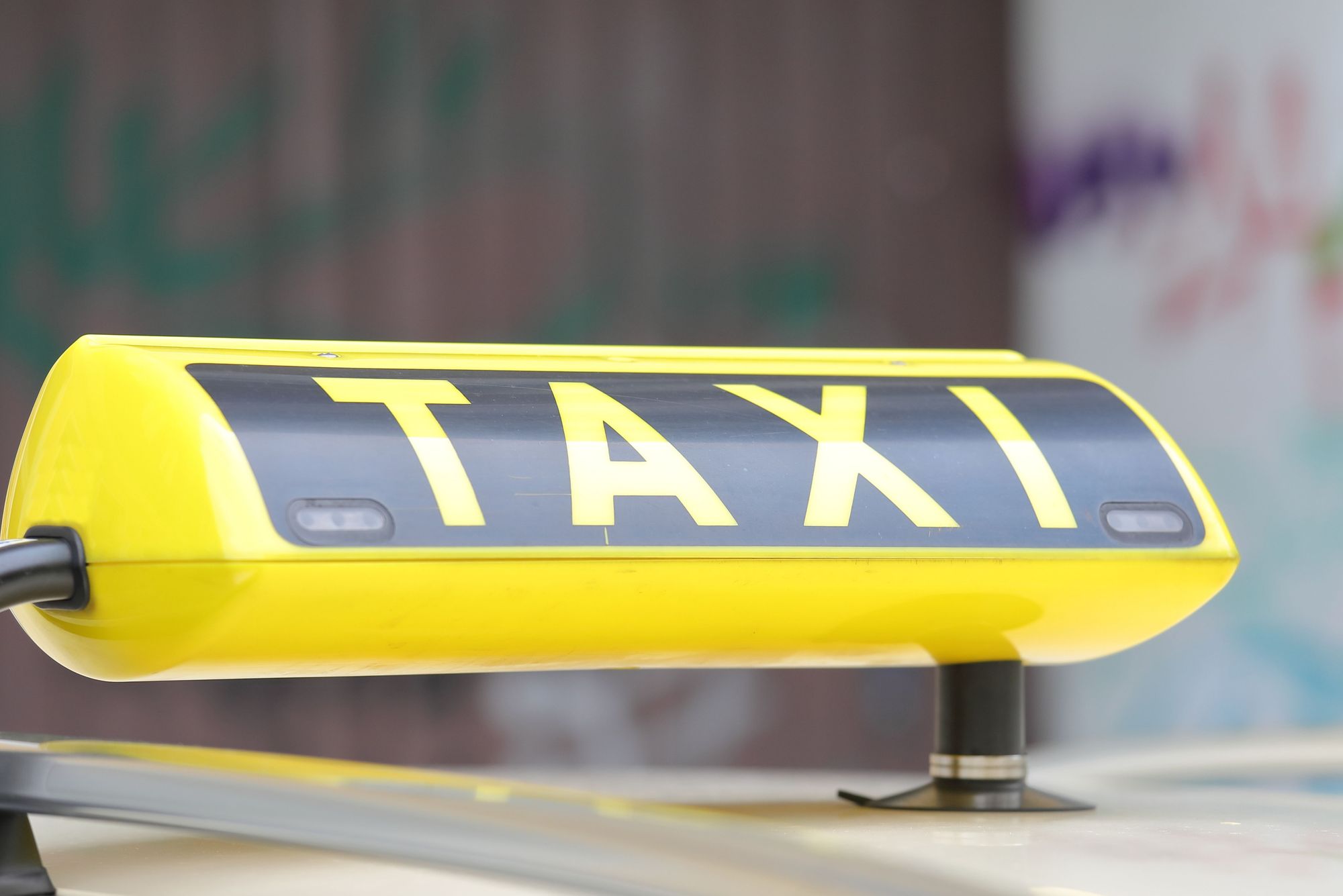 Taxi nicht bezahlt und weggerannt – Ehefrau bezahlt Rechnung