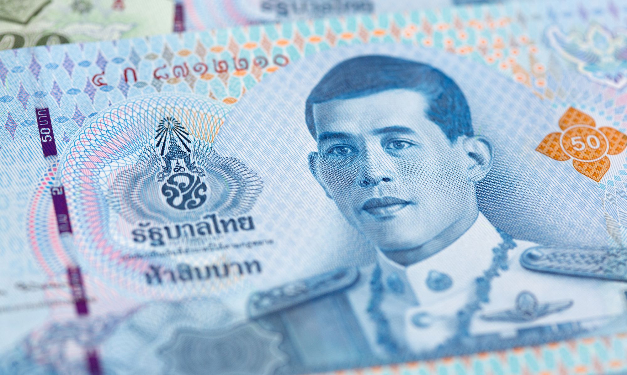 Thailands König (68) droht die Ausweisung aus Deutschland