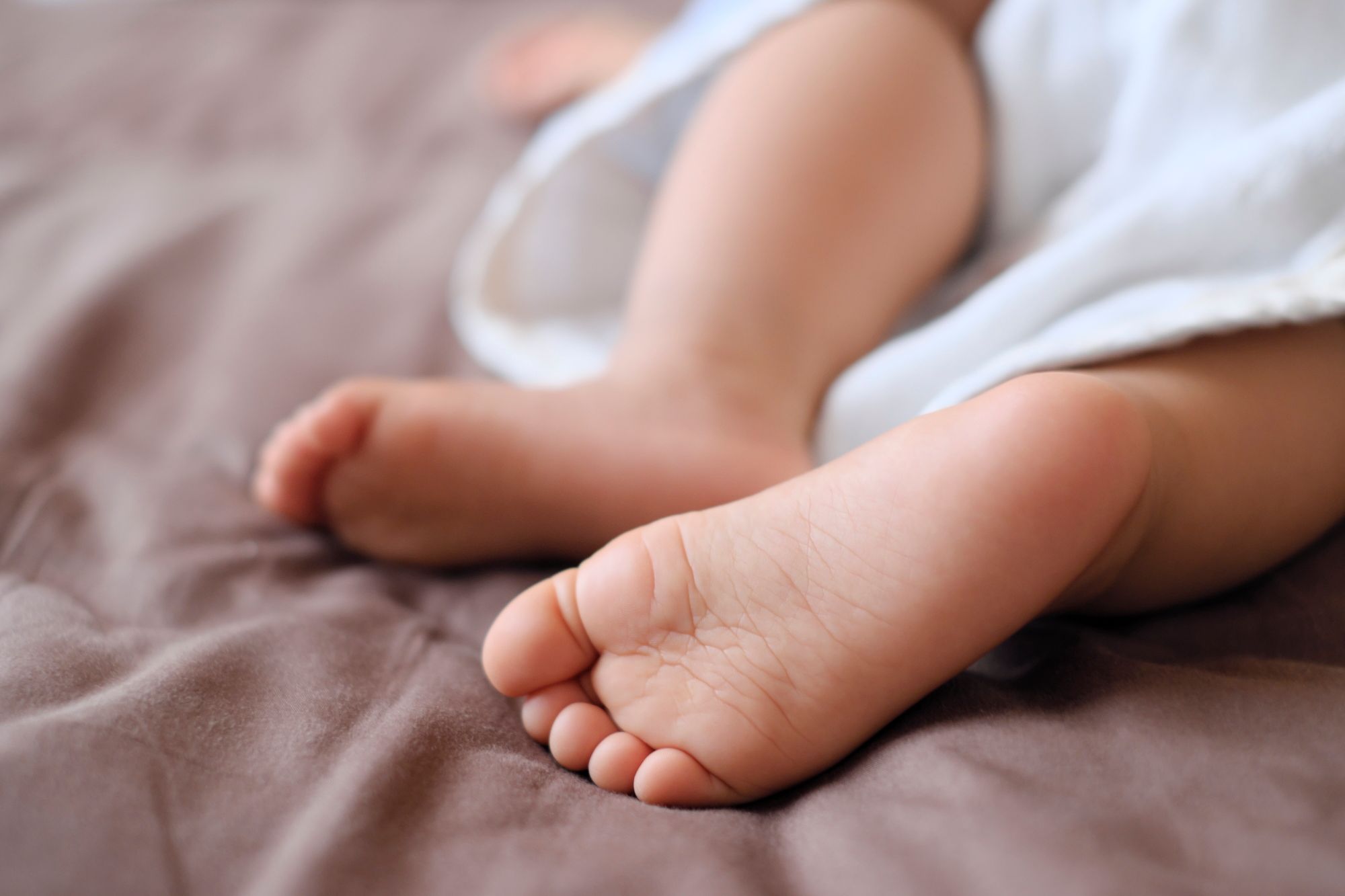 Totes Baby gefunden – Hände und Füße waren gefesselt
