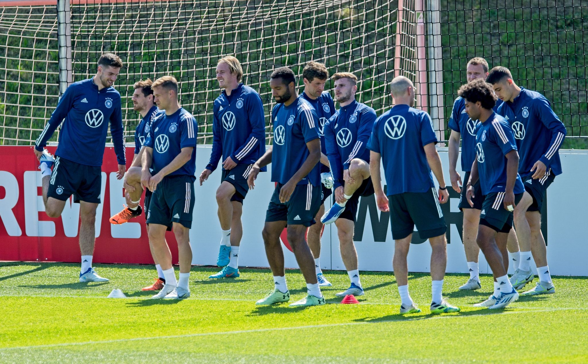 Flicks Wechselspiele gegen den «harten Brocken» England