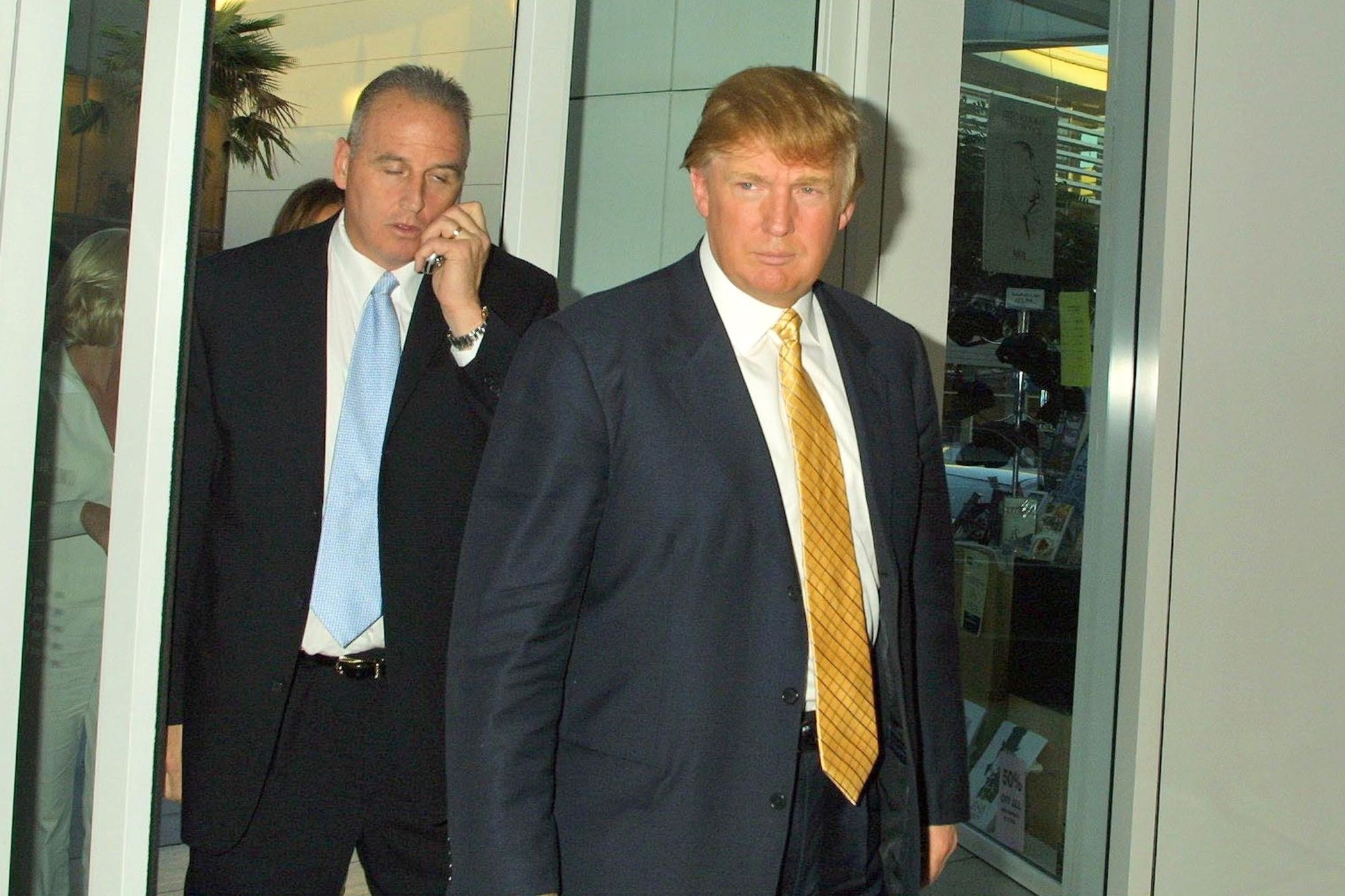 Trump nimmt den „Atomkoffer“ mit nach Florida – drückt er den Knopf?