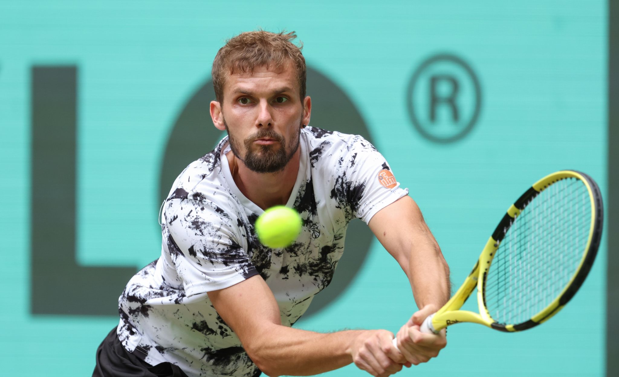 Otte unterliegt Medwedew im Halle-Halbfinale