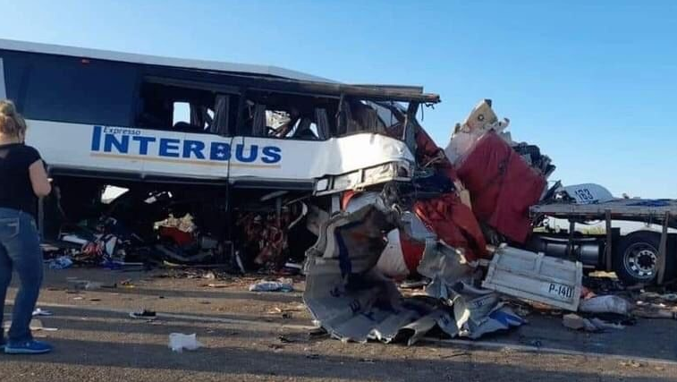 Viele Tote bei Bus-Unfall