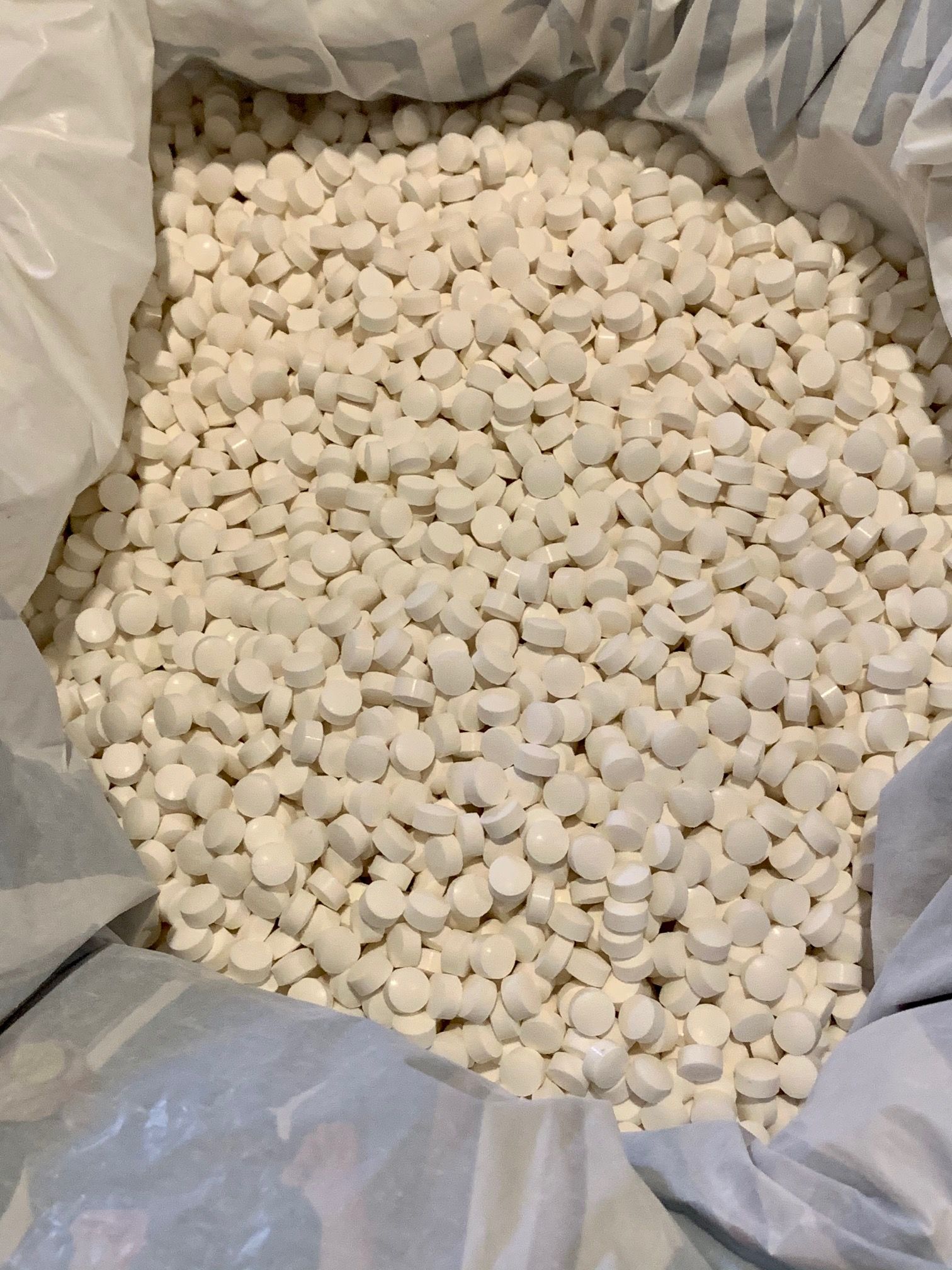 Zoll: Riesen-Schlag gegen Dopinglabor – 500.000 Tabletten in Essen gefunden