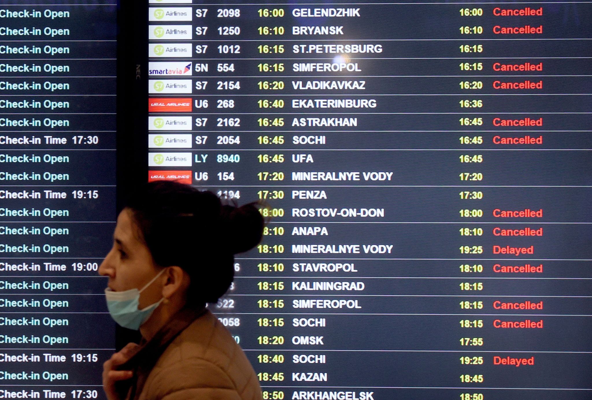 Russlands Luftfahrtbranche verliert Millionen Passagiere