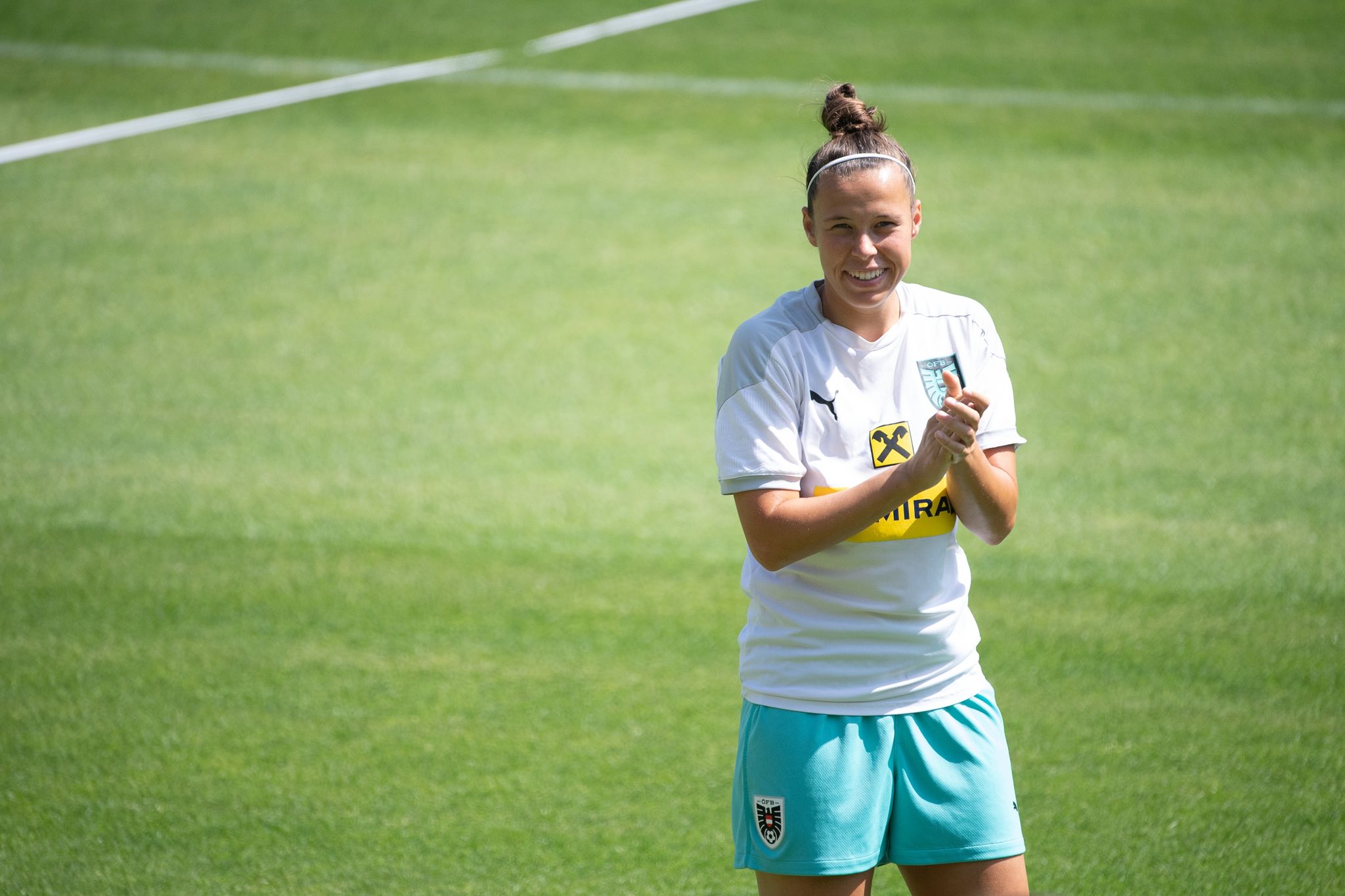 Deutschlands «Fußballerin des Jahres» gegen Deutschland