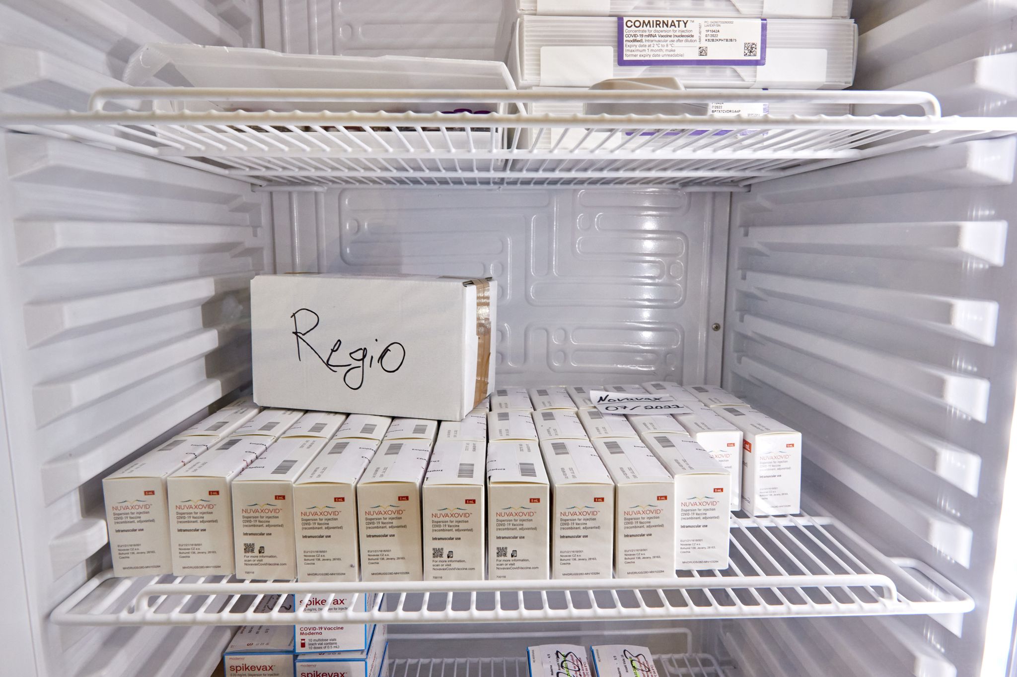 Etwa 3,9 Millionen Corona-Impfdosen sind abgelaufen