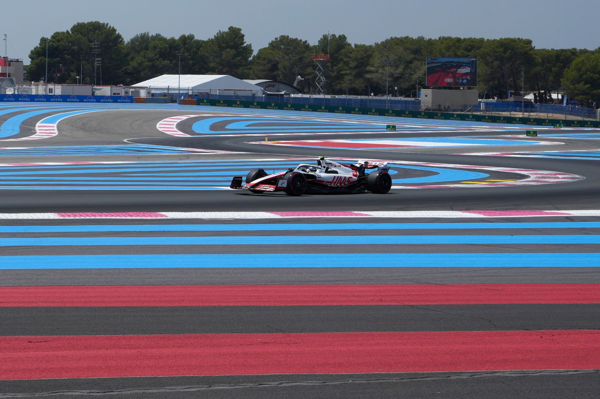 Im Windschatten zur Pole: Ferrari gegen Verstappen clever