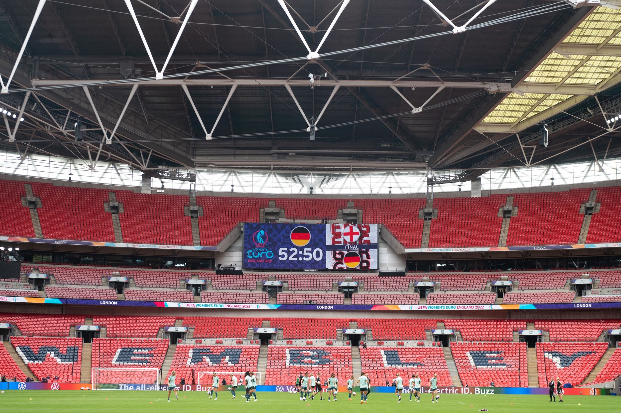 DFB-Frauen staunen schon vor dem Finale über Wembley