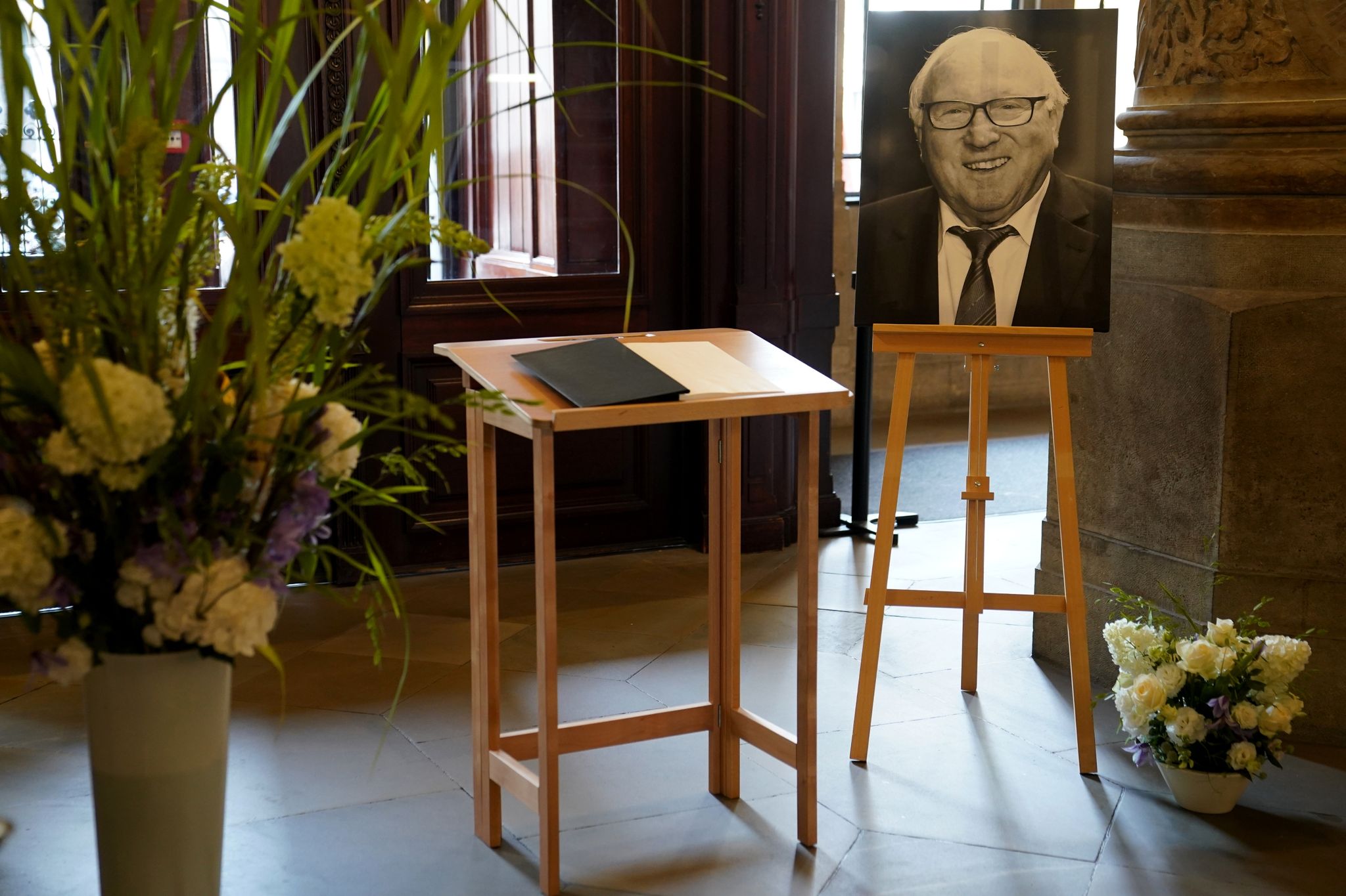 «Hamburger Idol und Denkmal»: HSV bald in Uwe-Seeler-Arena?