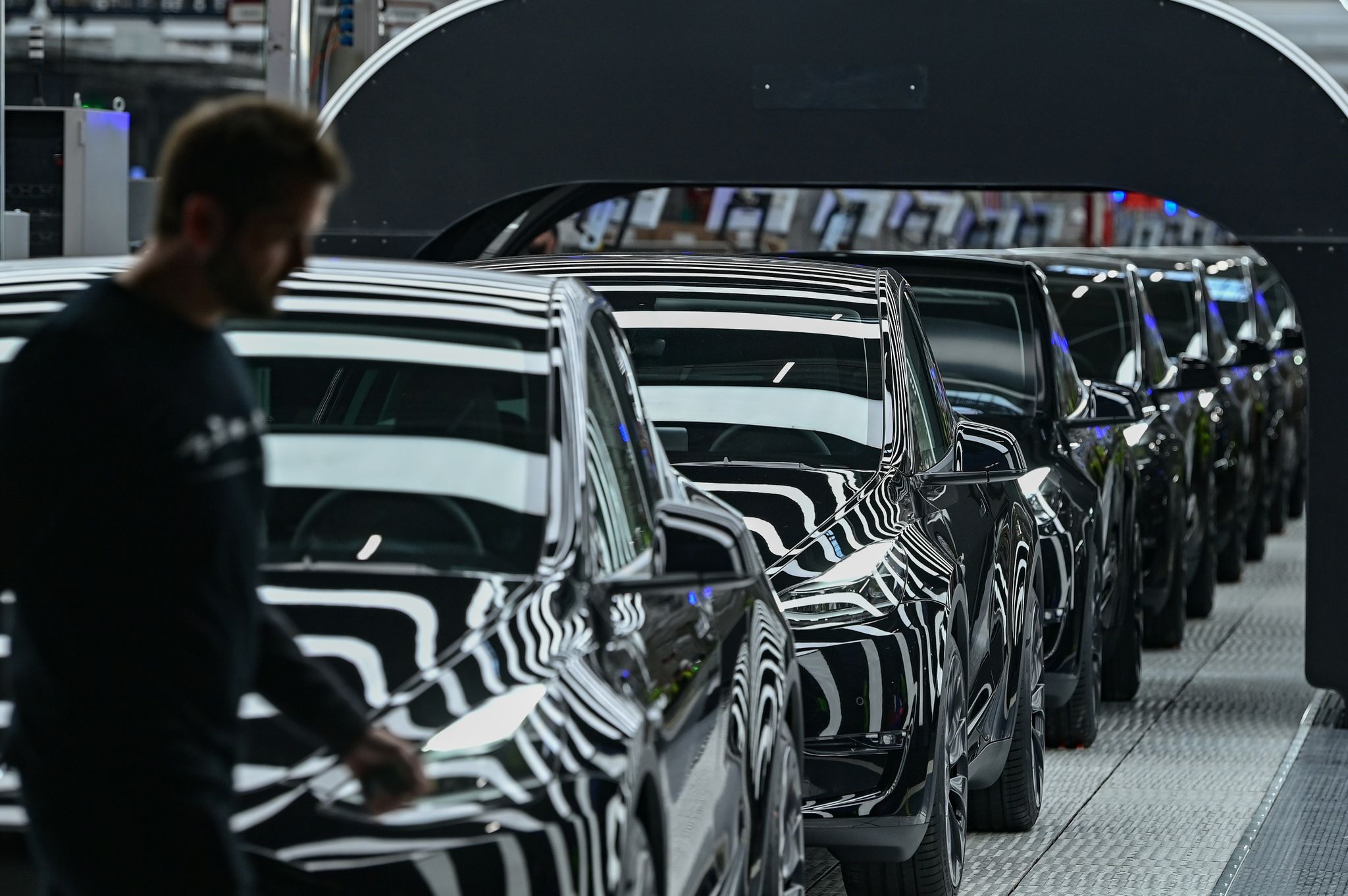 Tesla stoppt Produktion in Brandenburg