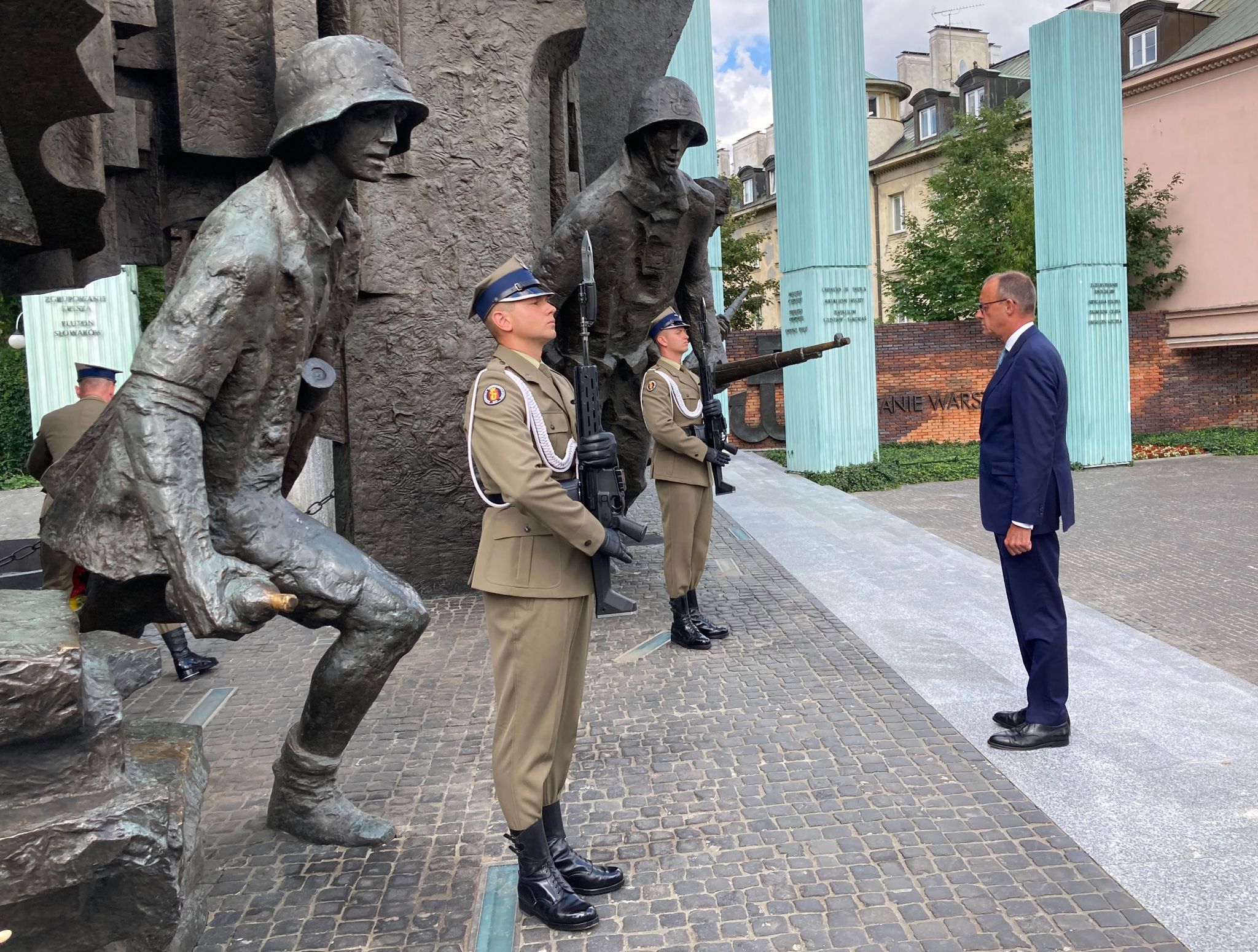 Merz fordert raschen Panzer-Ringtausch mit Polen