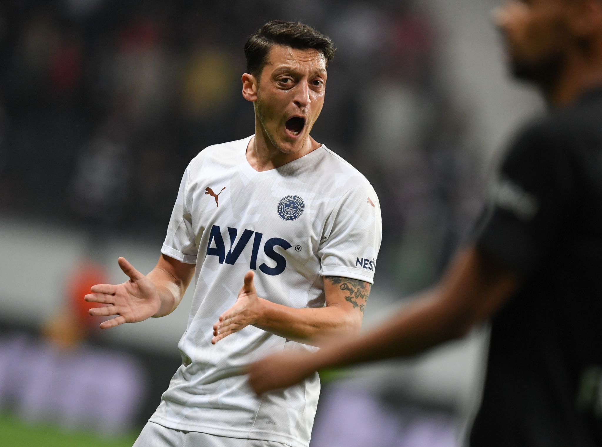 Fenerbahce trennt sich offiziell von Ex-Weltmeister Özil