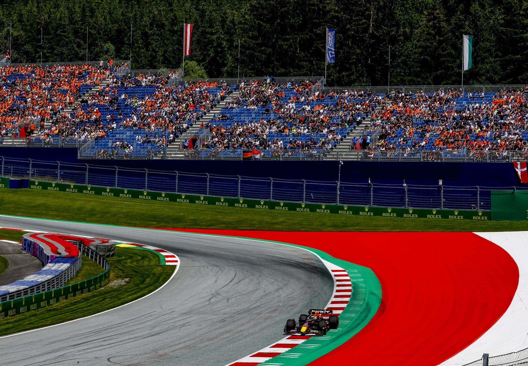 Verstappen holt Pole – Schumacher stark