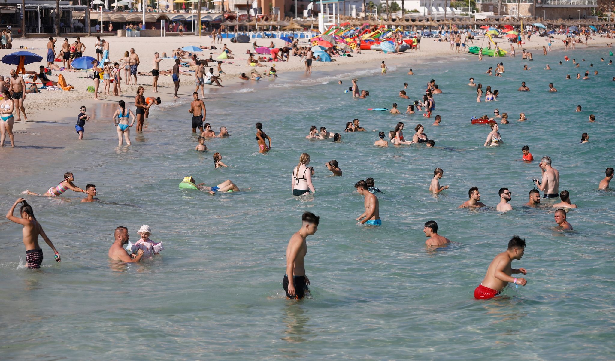 Meer vor dem «Ballermann» wird zur warmen Brühe