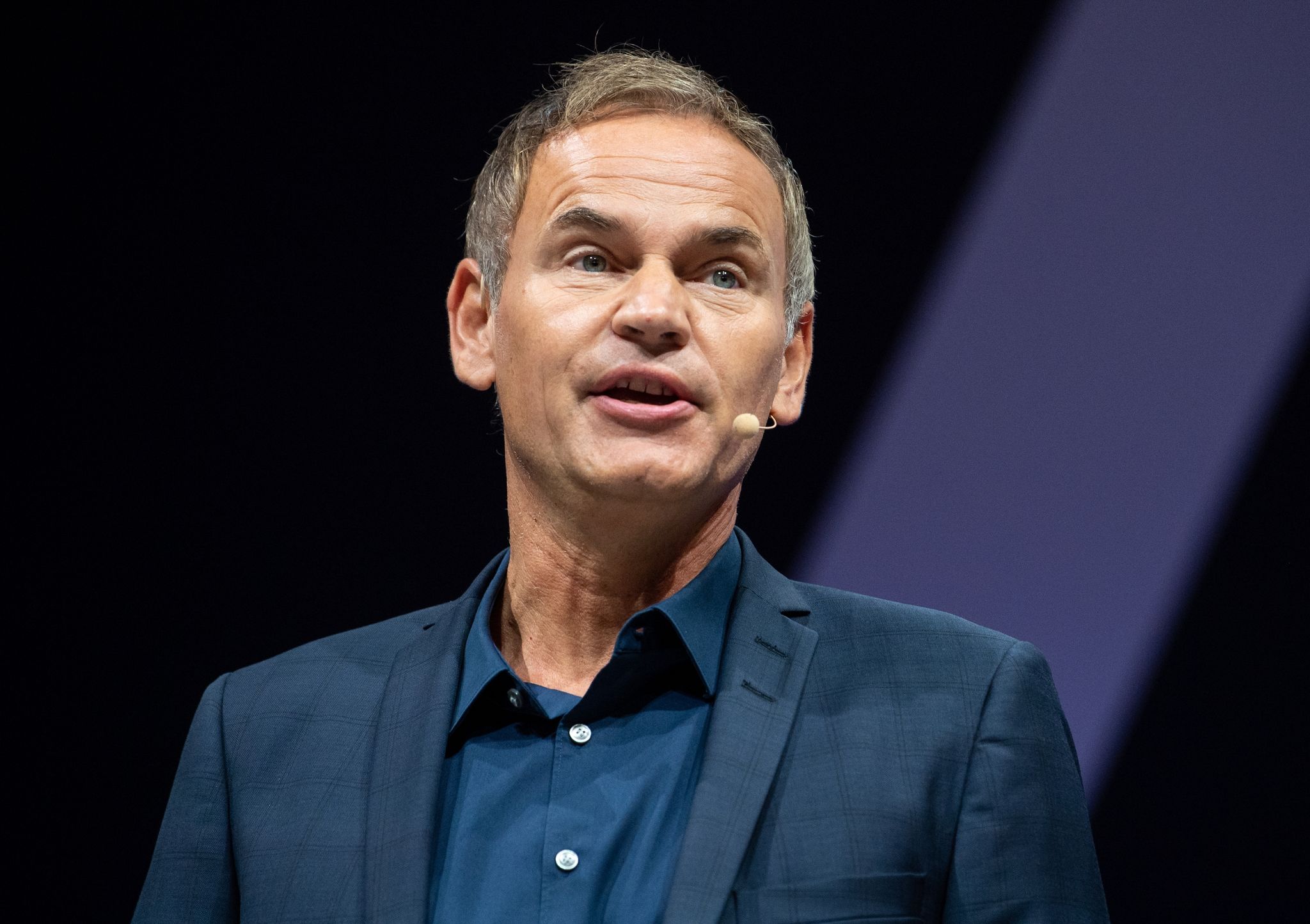 Blume entschuldigt sich für Aussagen zu Kontakt mit Lindner