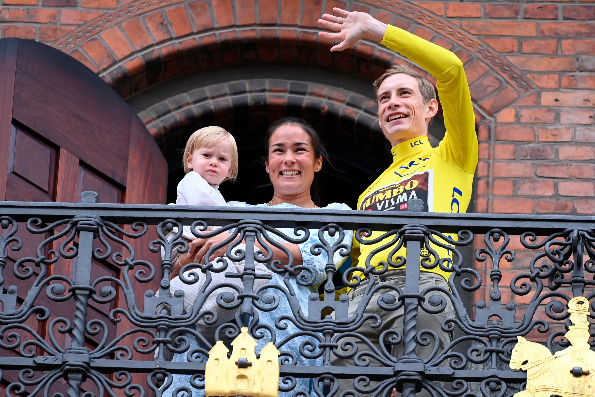 Tour-Sieger Vingegaard frenetisch in Dänemark empfangen