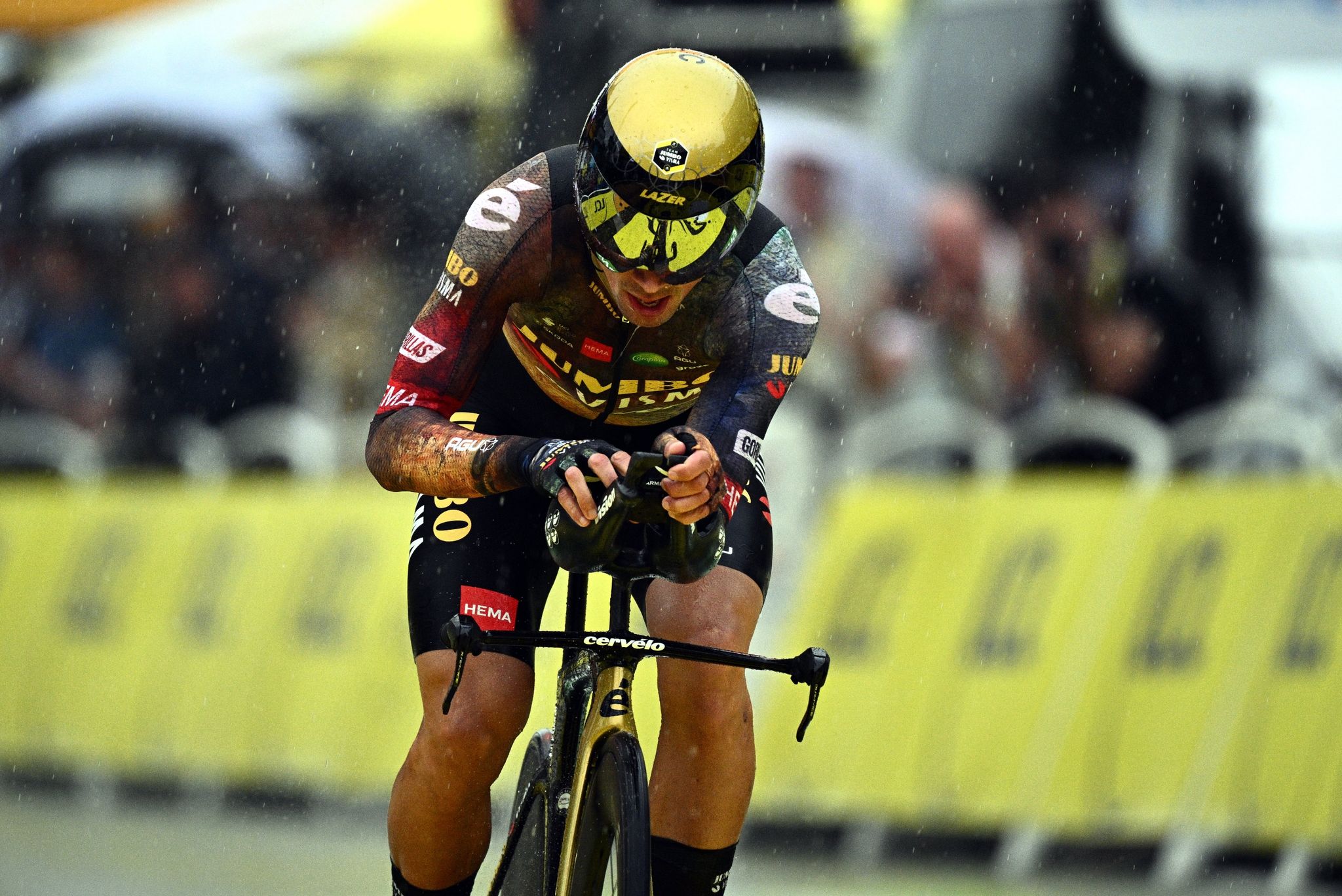 Lampaert überrascht zum Tour-Auftakt – Pogacar setzt Zeichen