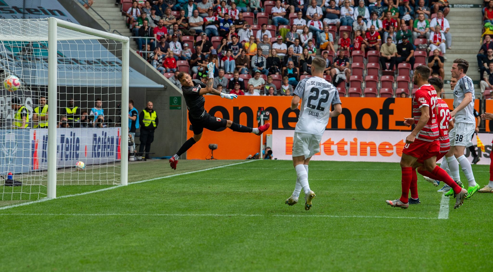 Freiburgs Neuzugänge verderben Augsburger Auftakt