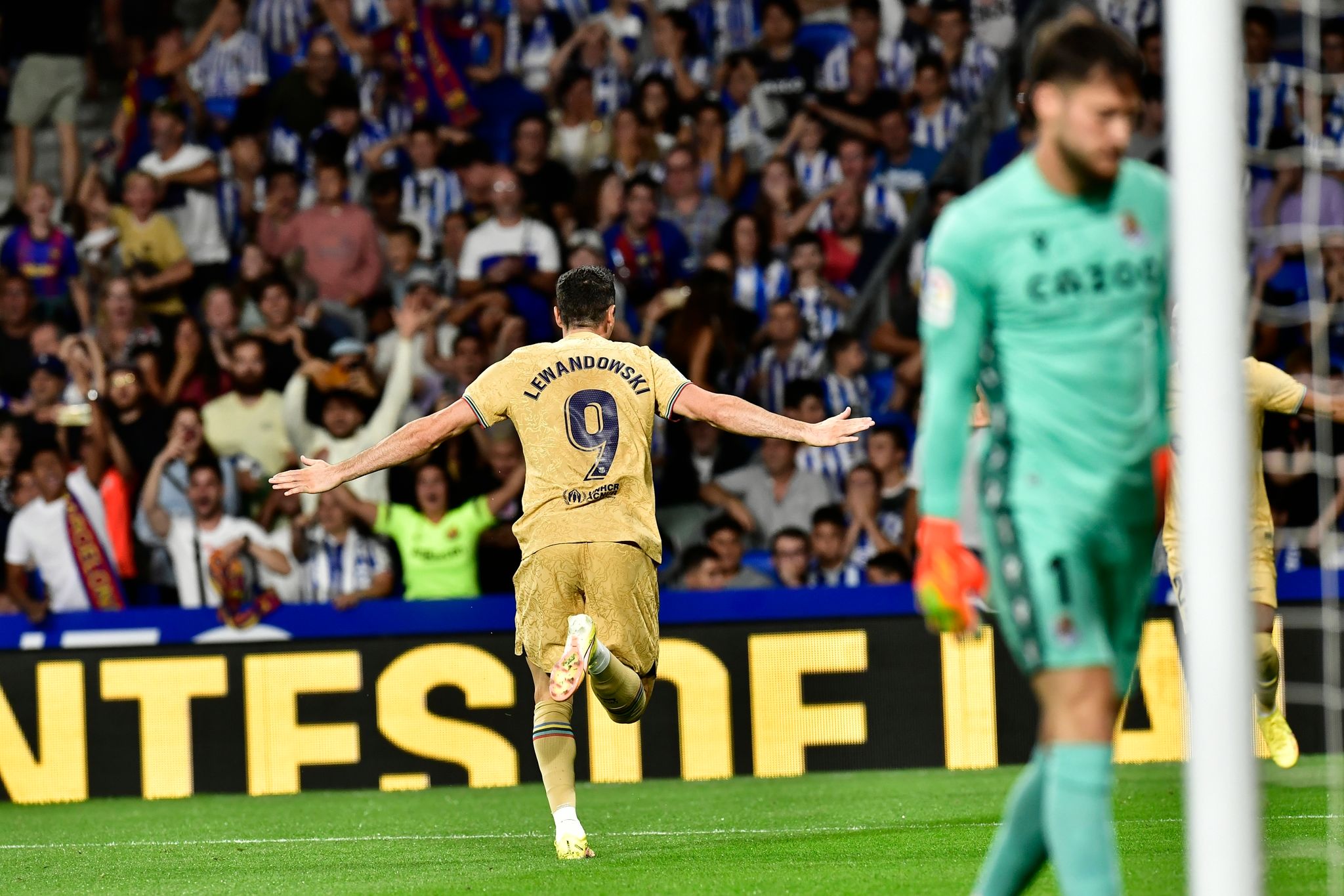 Zum 34. zwei Tore für Papa: Barcelona feiert Lewandowski