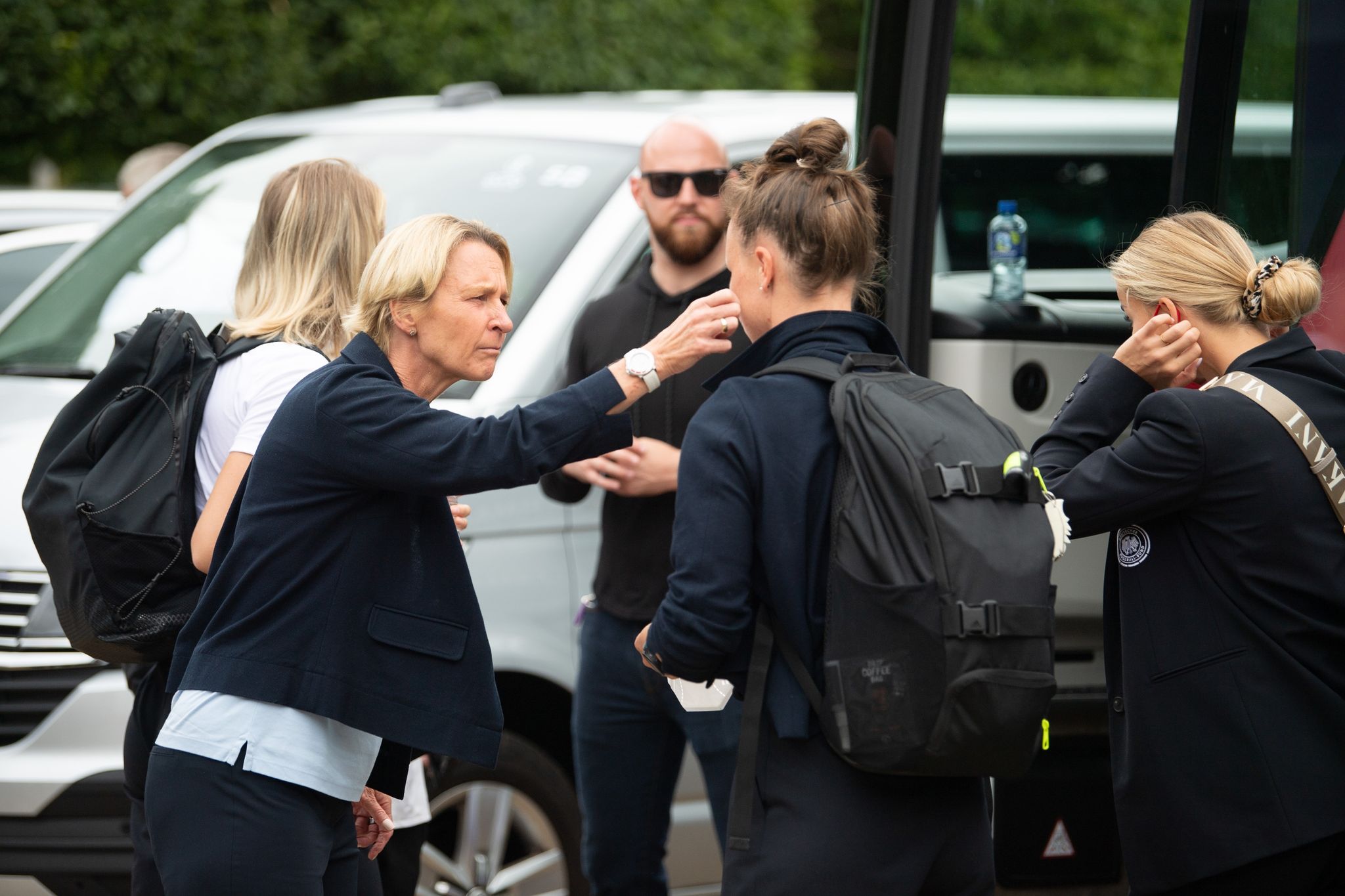 Großer Bahnhof für DFB-Frauen: Tausende feiern Popp & Co.