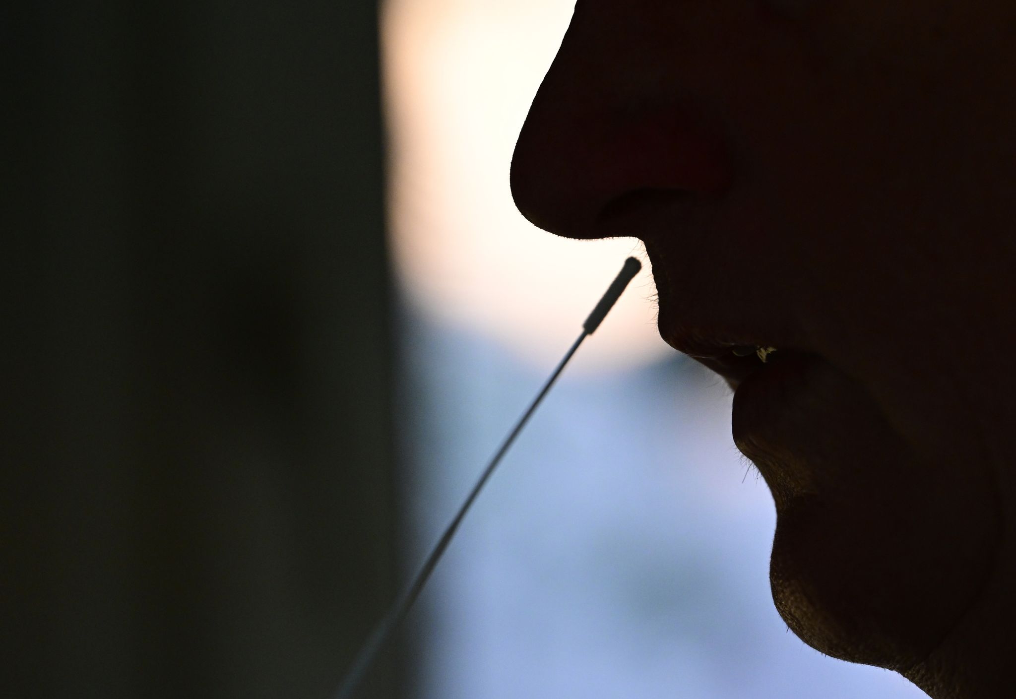 RKI registriert 72.737 Neuinfektionen – Inzidenz bei 366,8