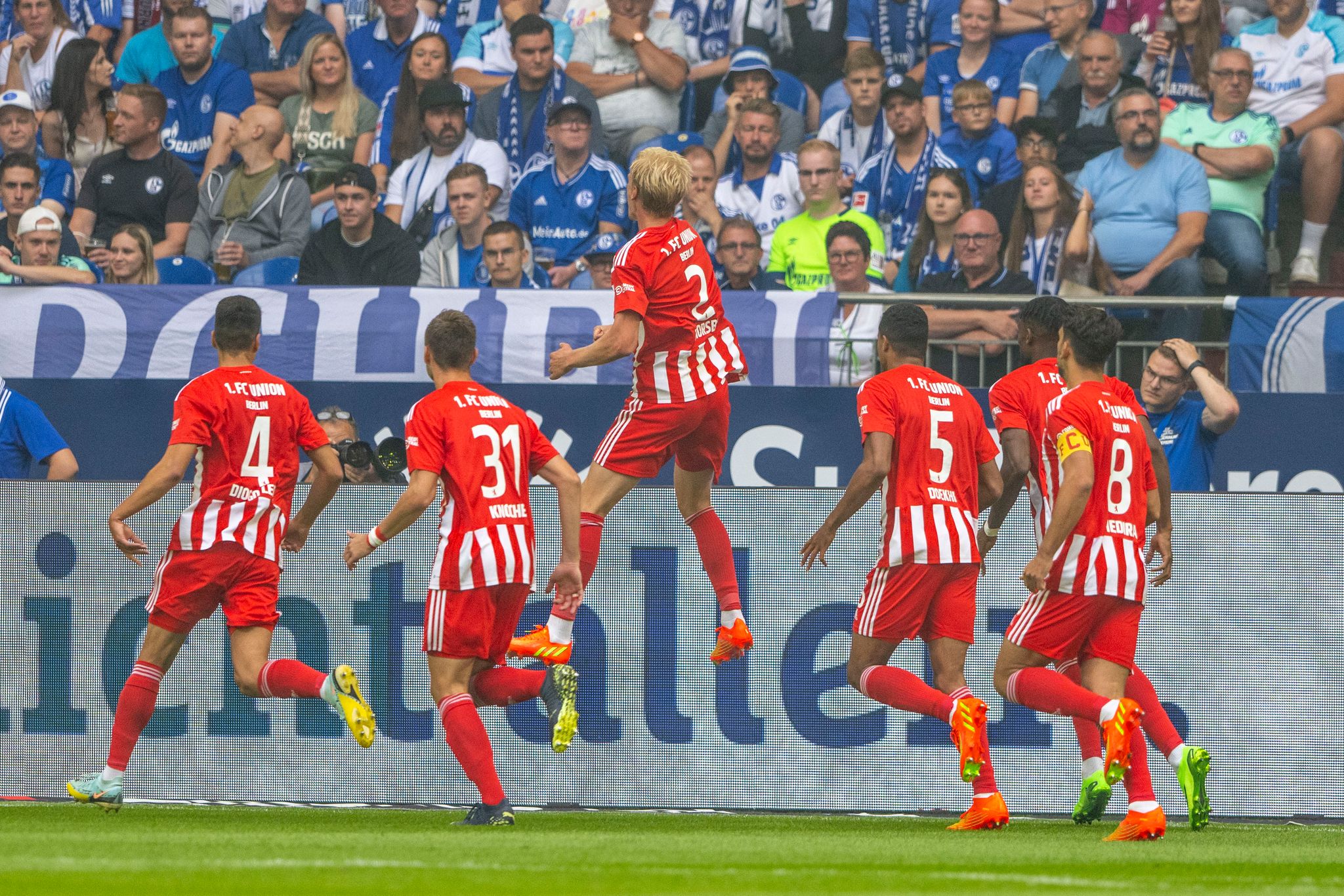 Bayern wieder Spitze – BVB, Leipzig und Bayer feiern Siege