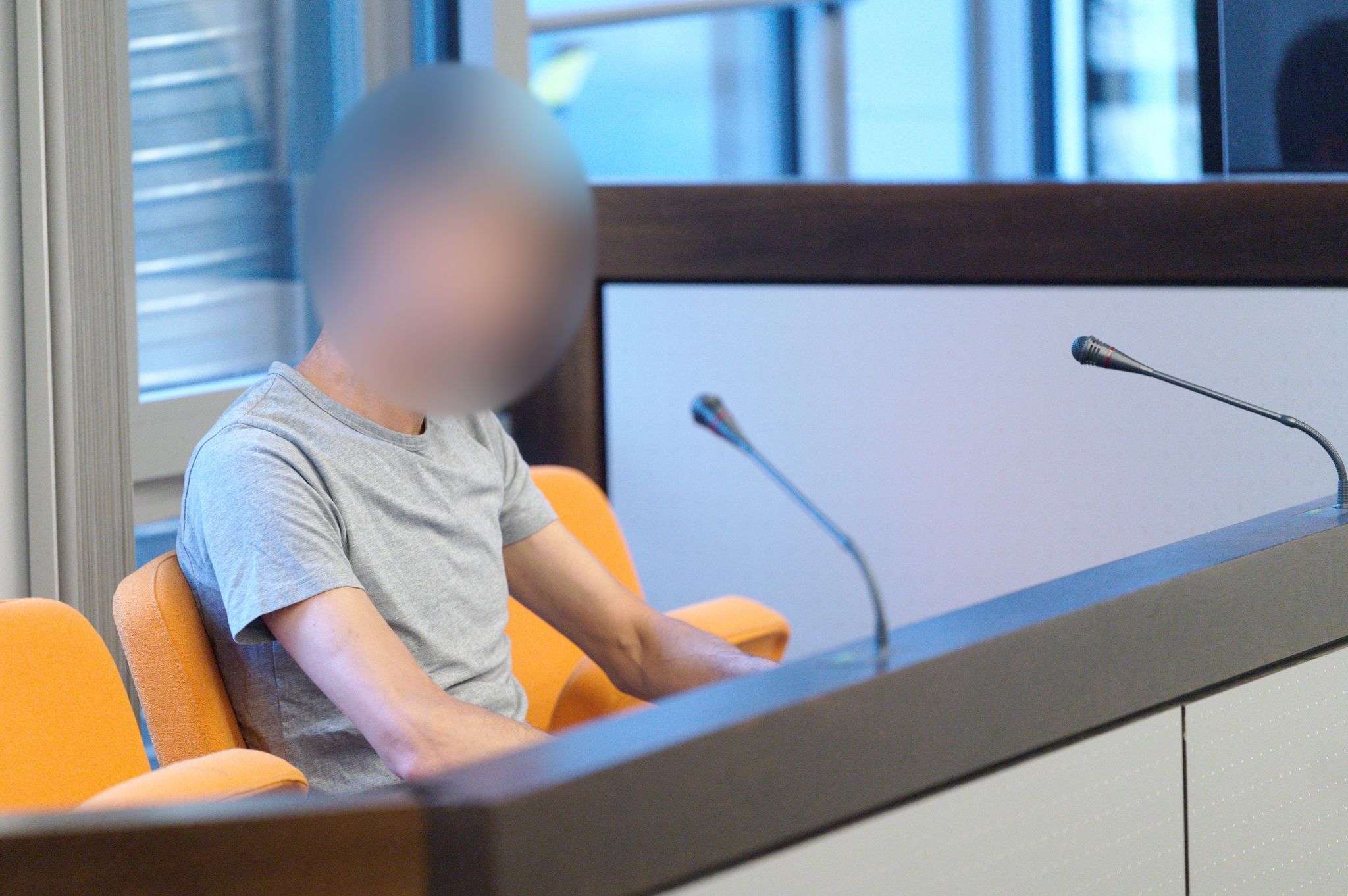 Säureattacke auf Manager: Zwölf Jahre Haft für Angreifer
