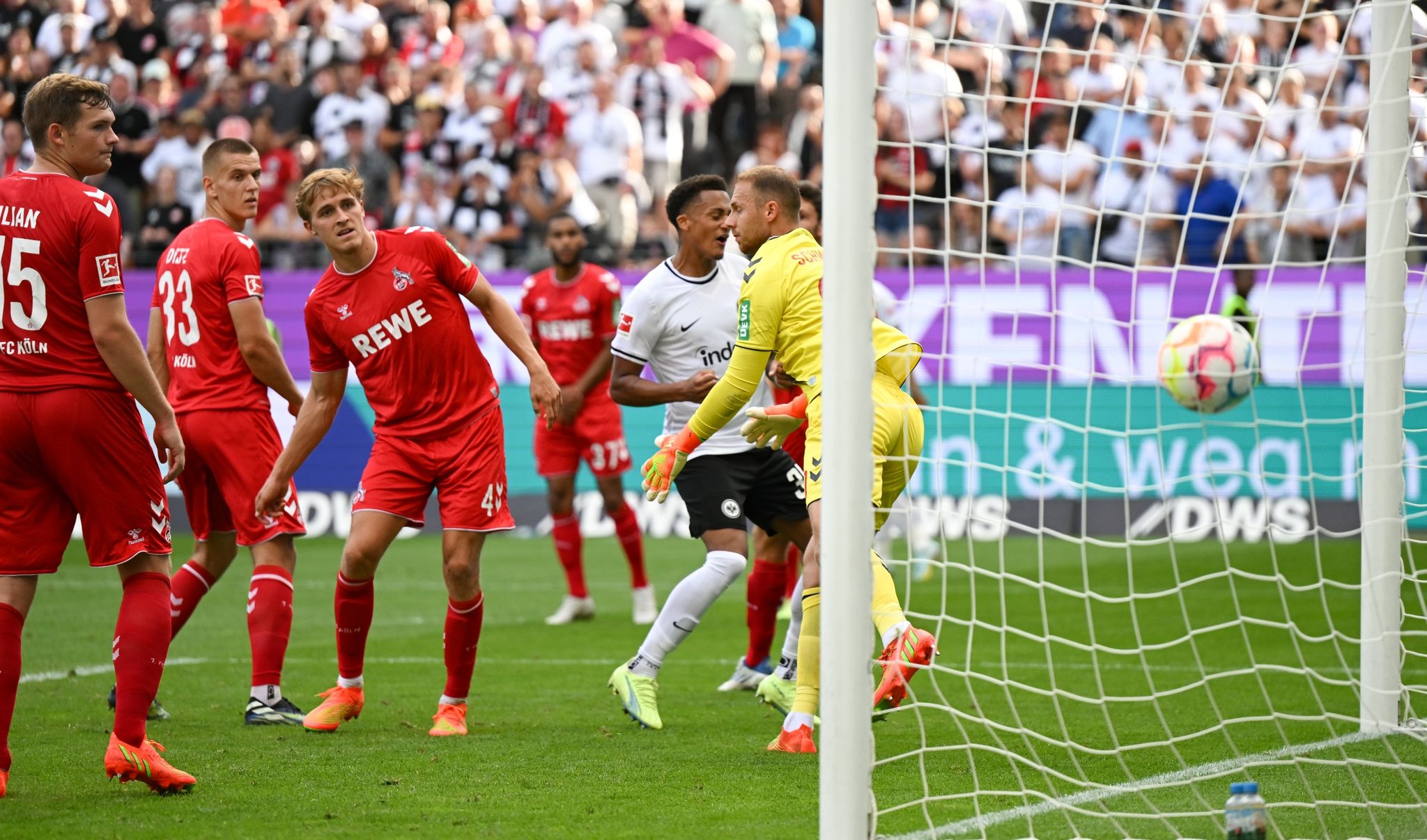 Wieder kein Sieg: Trapp wettert gegen «scheiß Abseitstore»