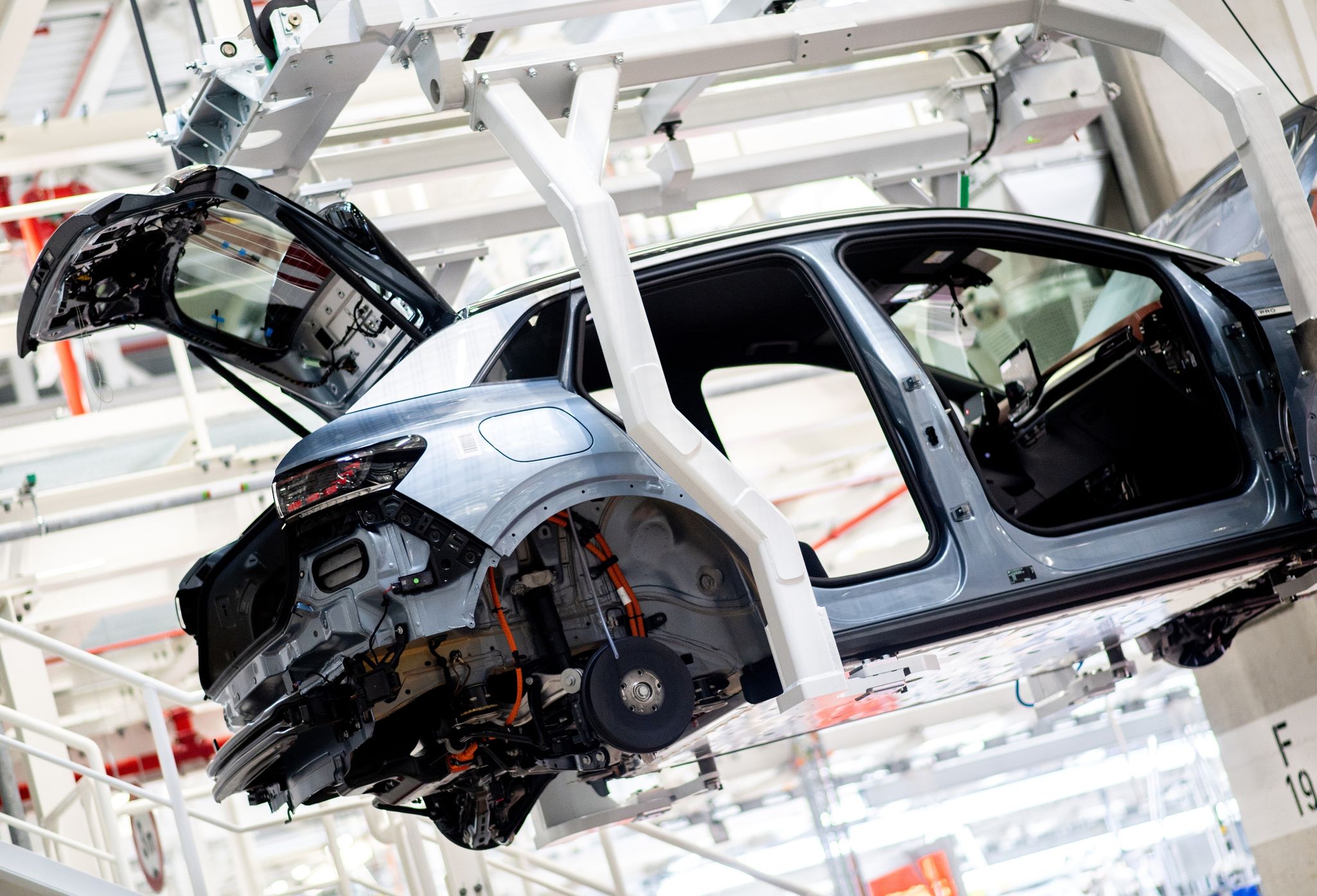 PwC: Autobranche muss in Batterie-Wertschöpfung investieren