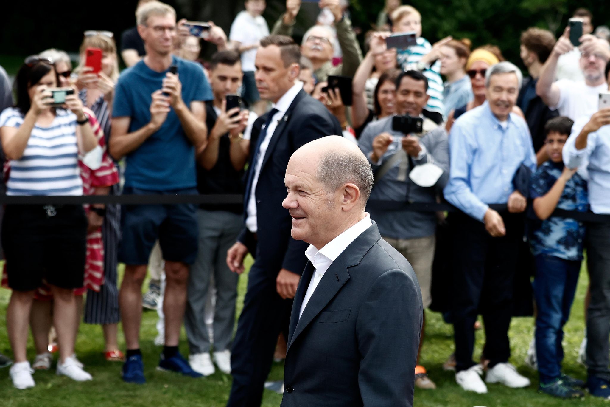 Scholz: 9-Euro-Ticket eine der besten Ideen