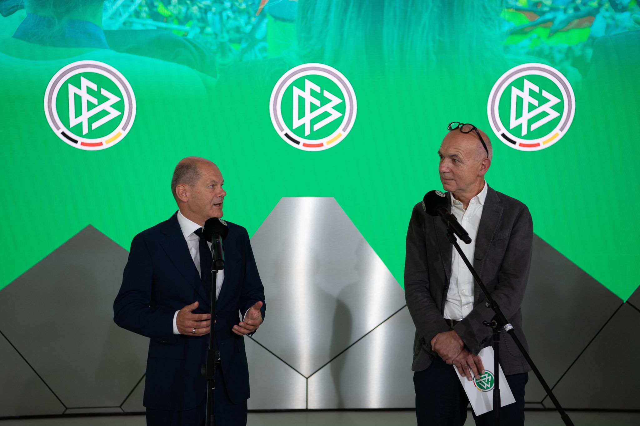 Kanzler macht DFB Druck: «Das ist was Politisches»