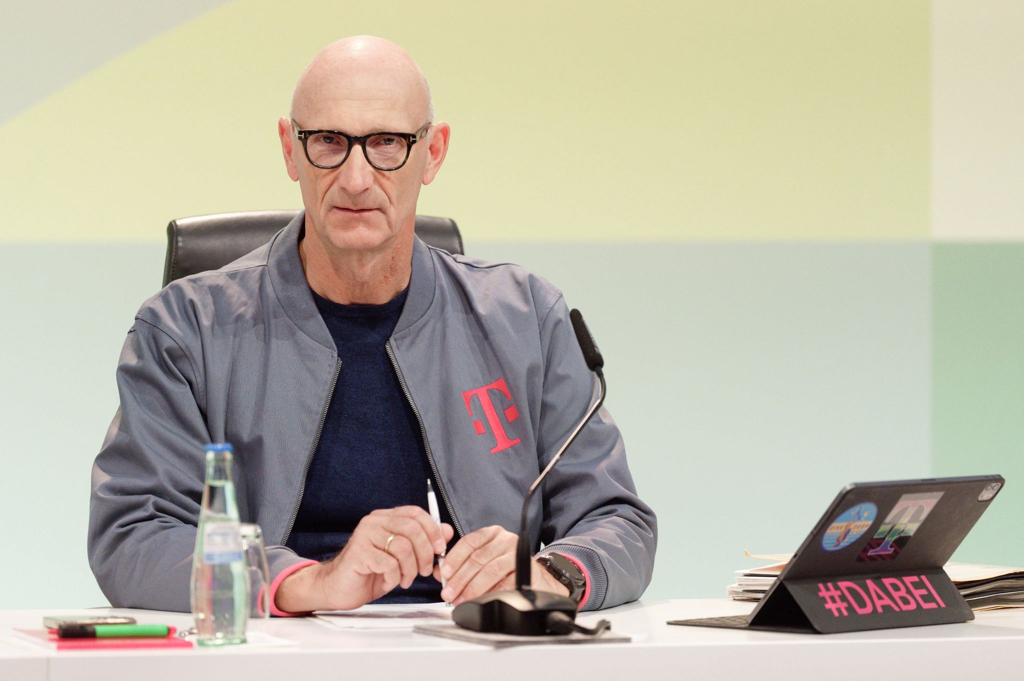 Telekom-Chef über Homeoffice: «Kommt zurück in die Büros»