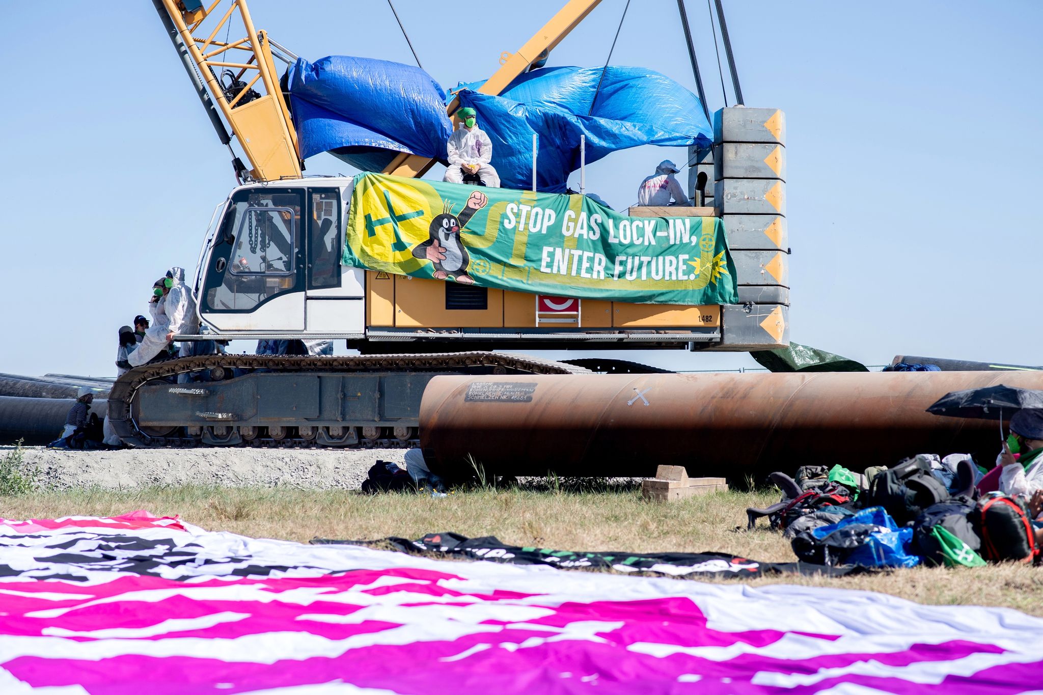 Klimaaktivisten kapern LNG-Baustelle in Wilhelmshaven