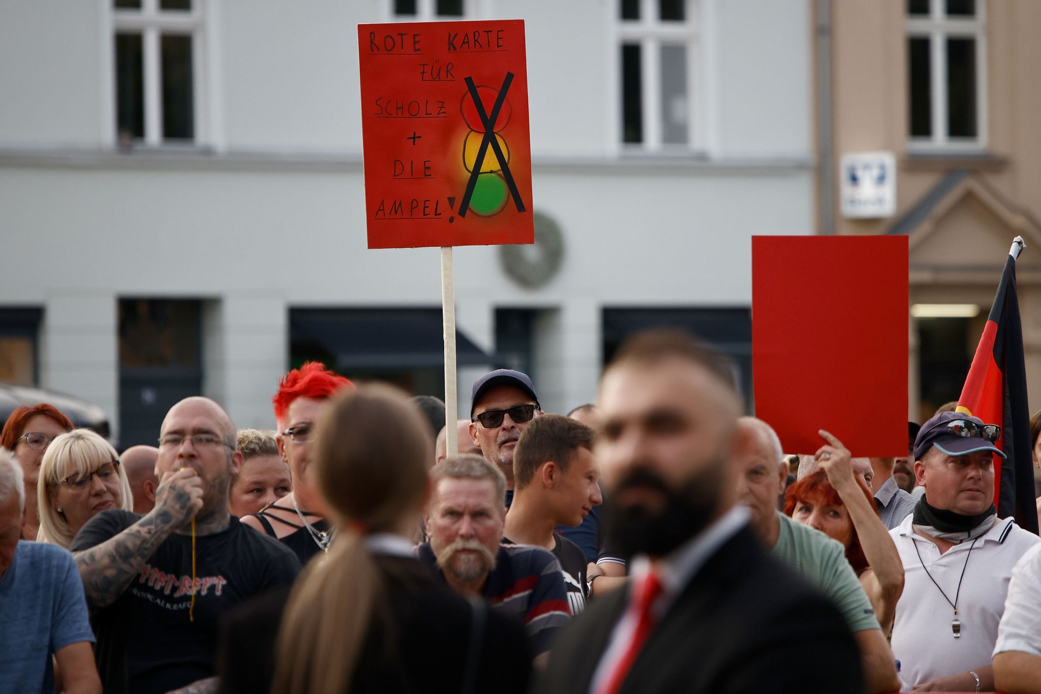 Linke geht bei Protest gegen Ampel auf Distanz zur AfD