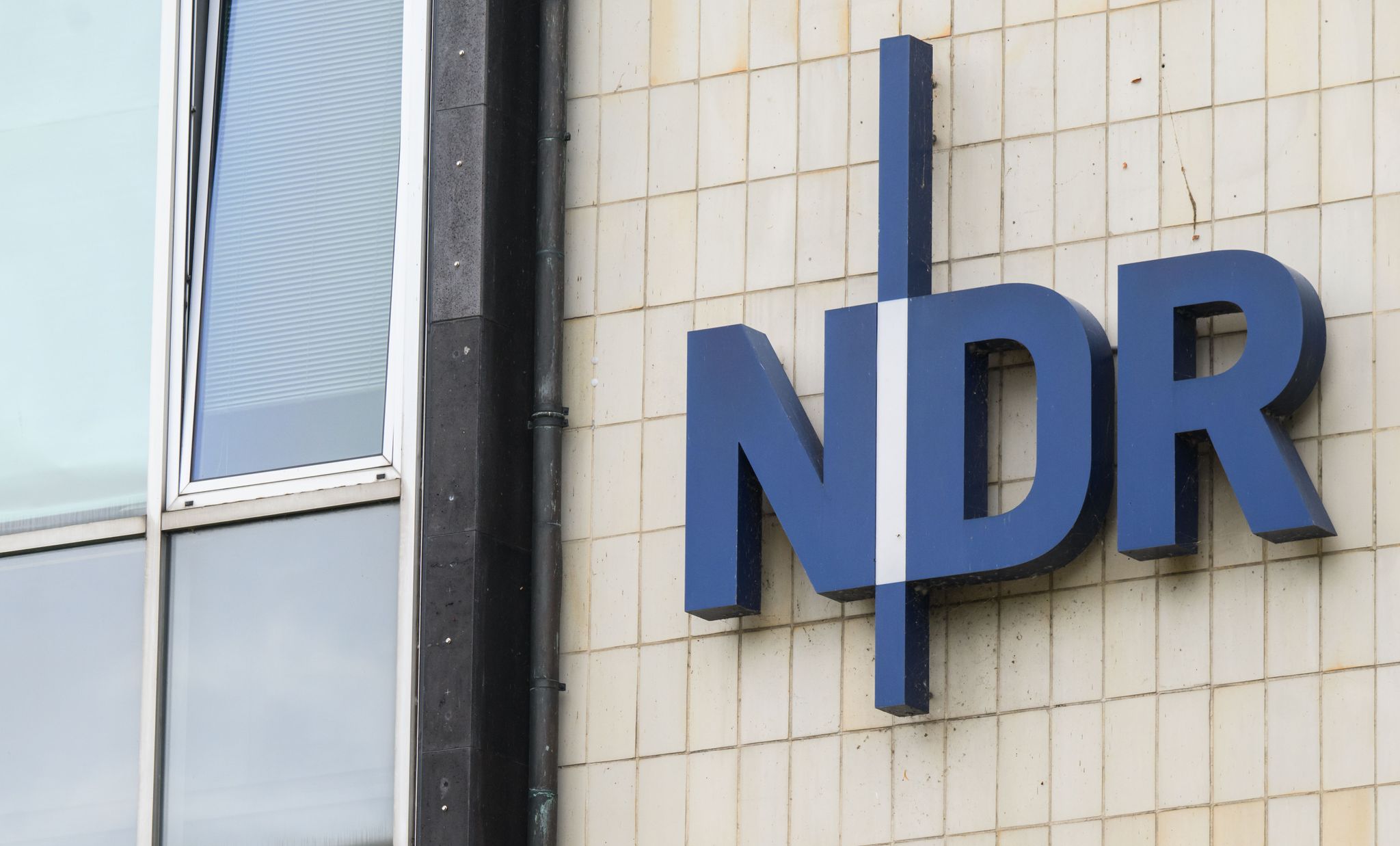 NDR-Funkhauschefin zieht sich vorerst zurück