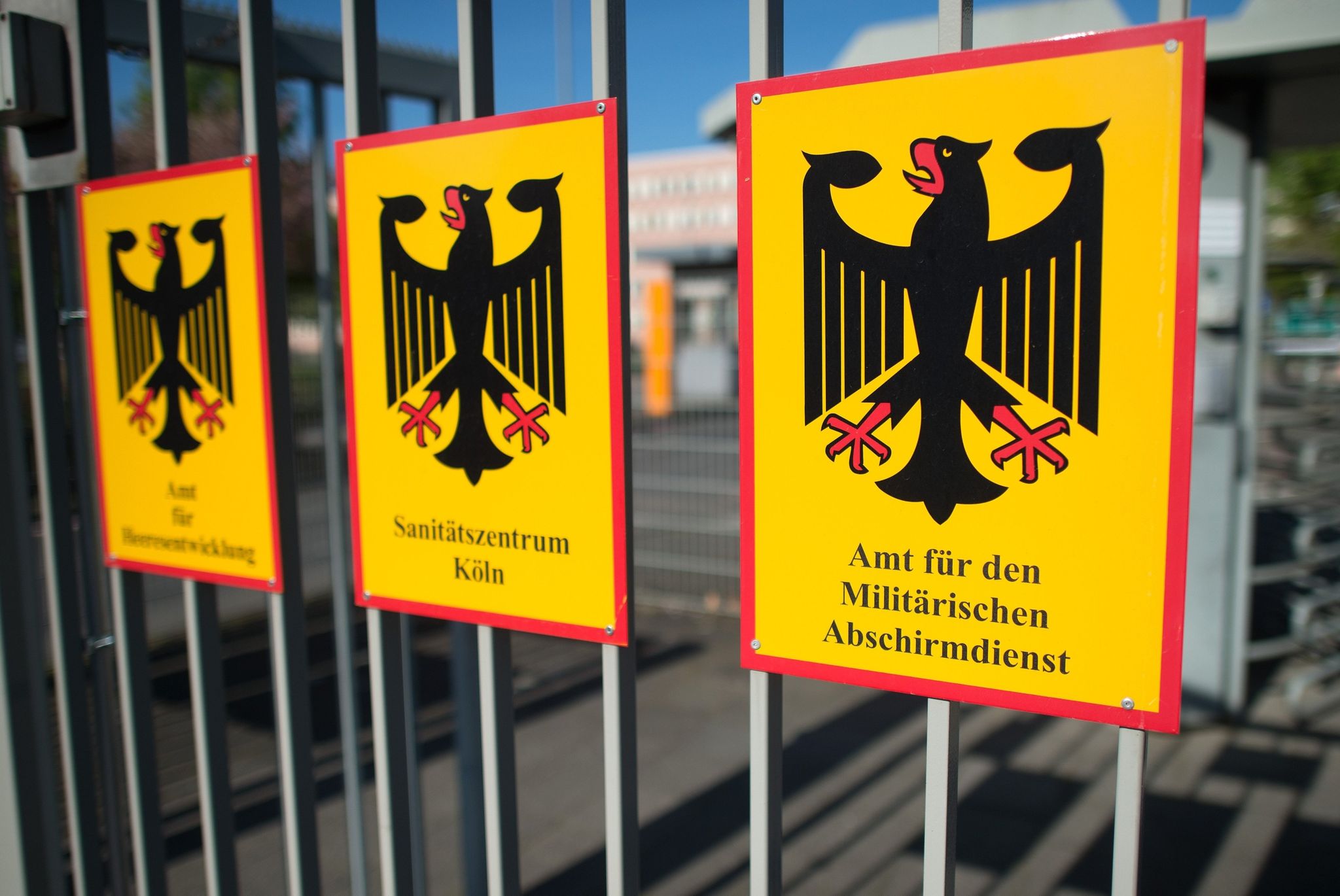 Feldjäger zeigt sich nach «scharfem Einsatz im Inland» an