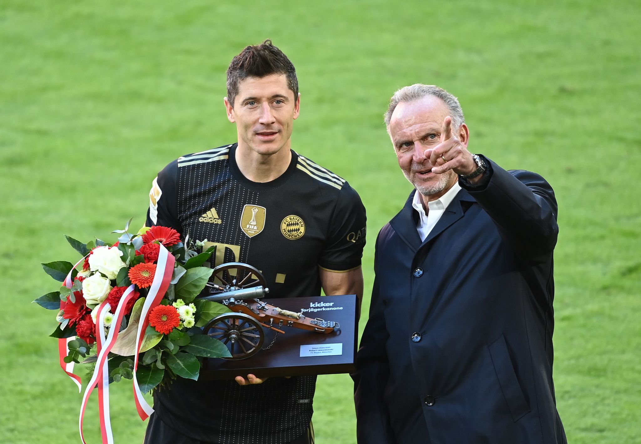 FC Bayern: Rummenigge würdigt Lewandowski, Rat an Nagelsmann
