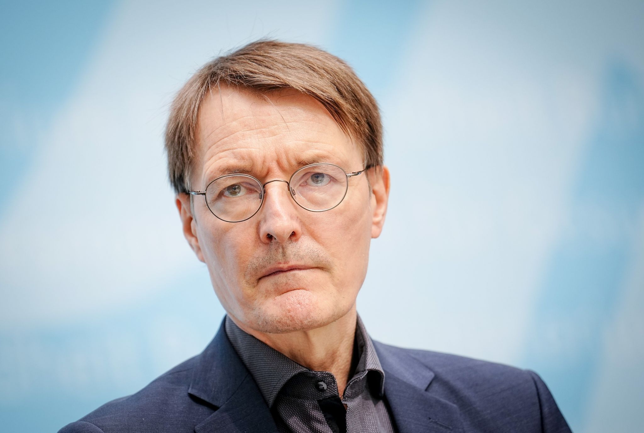 Lauterbach: Corona-Regeln dienen der Stabilität im Herbst