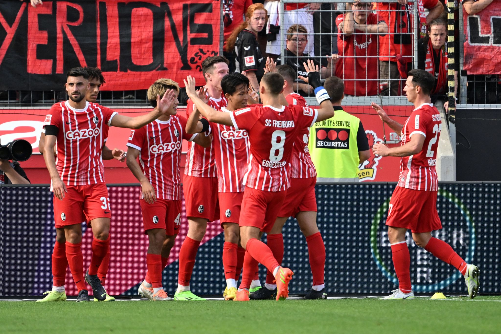 Freiburg Tabellenführer – Bayern Remis im Spitzenspiel