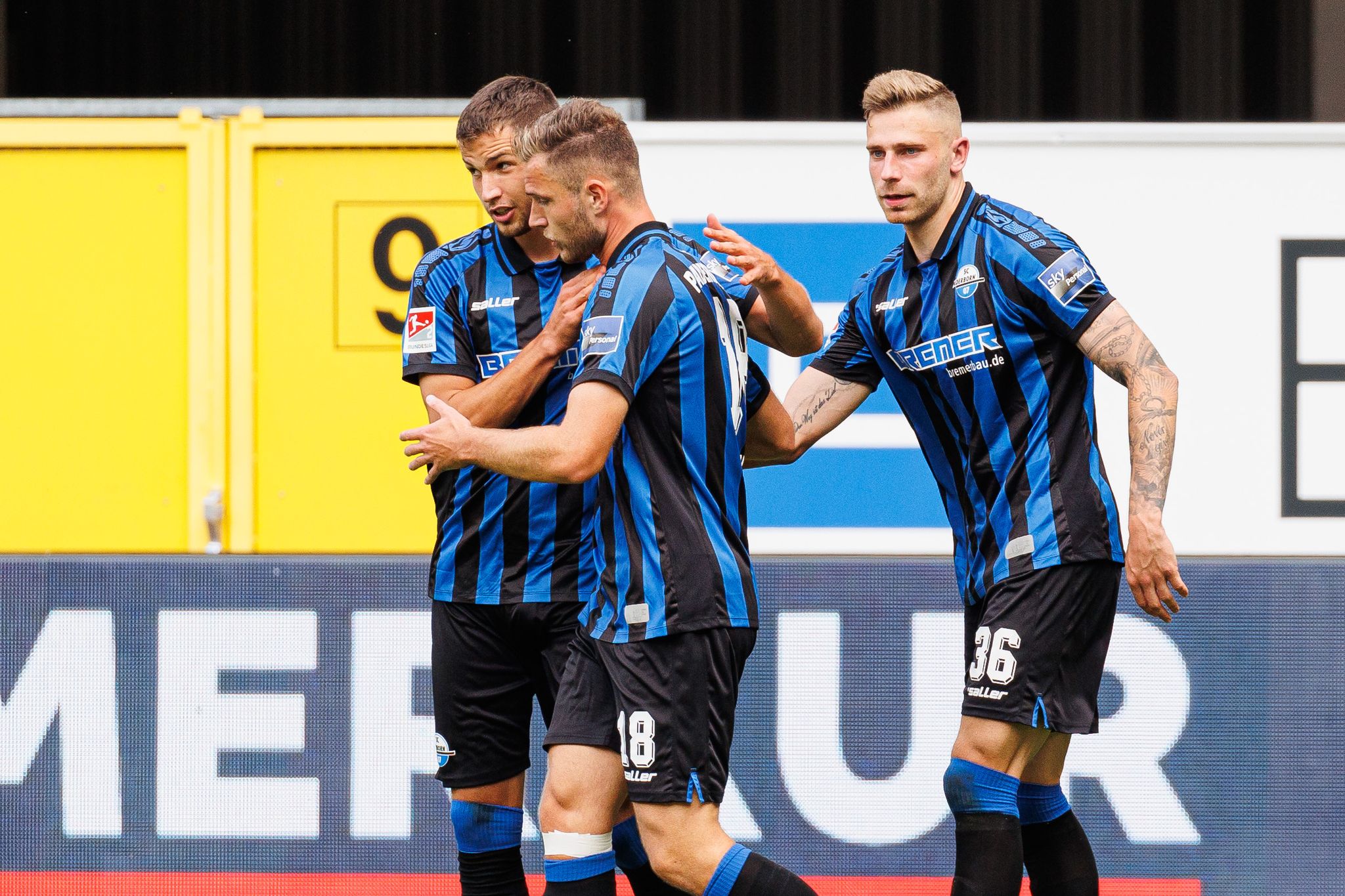 Paderborn Erster – HSV besiegt KSC und vorerst Zweiter