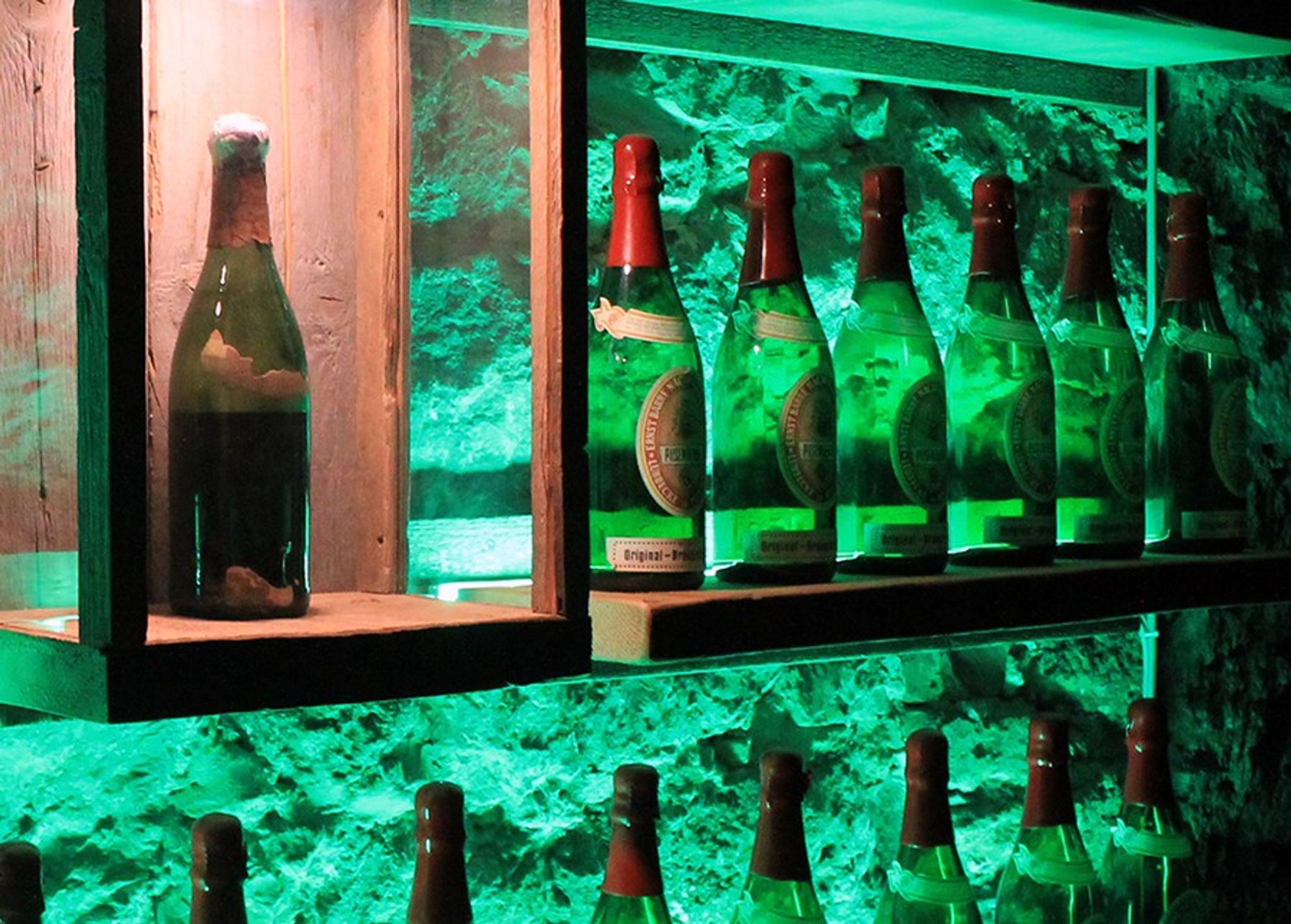 Bier aus der Kaiserzeit verkostet und untersucht