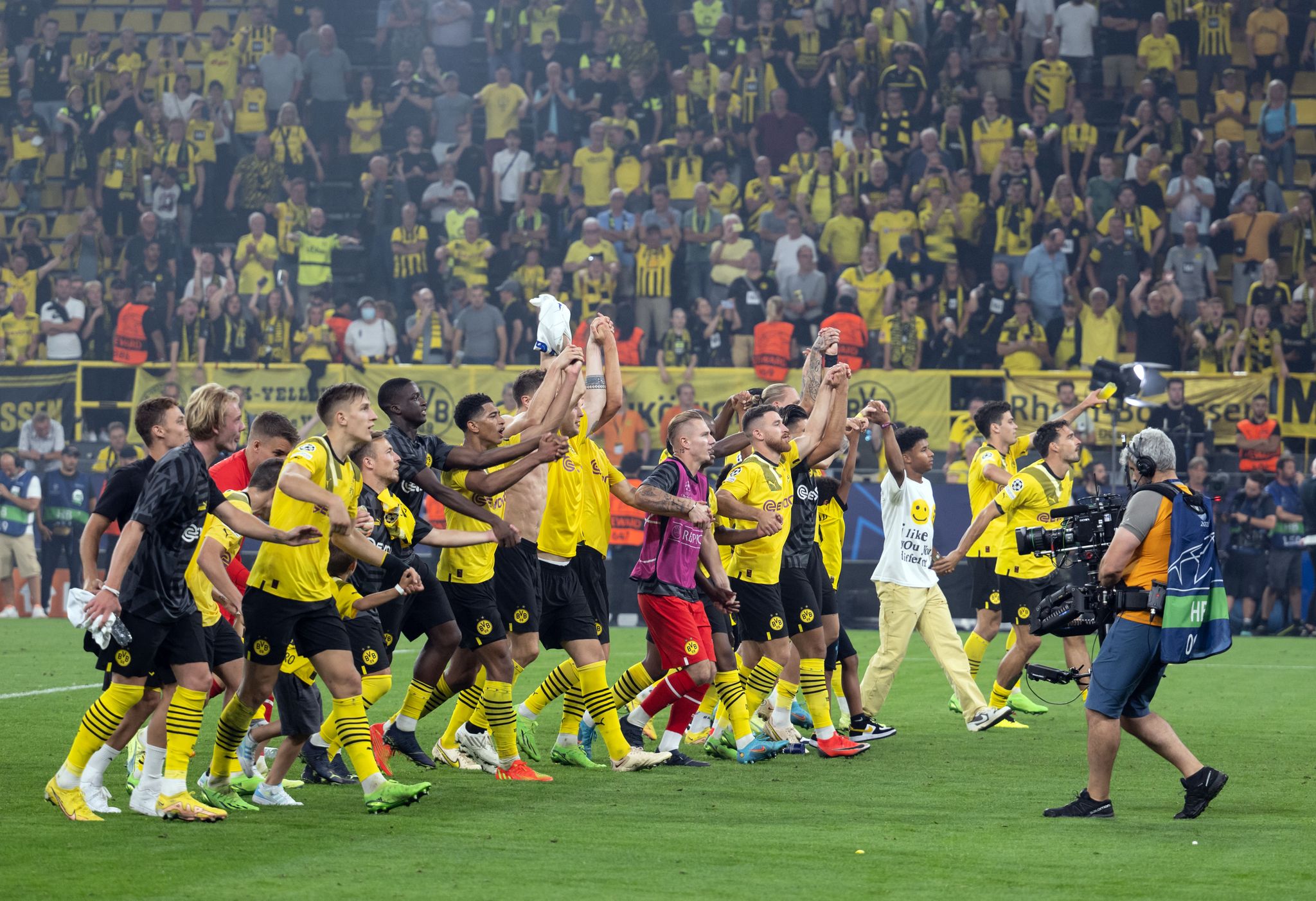 Zur Freude von Haller: BVB meistert erste Aufgabe