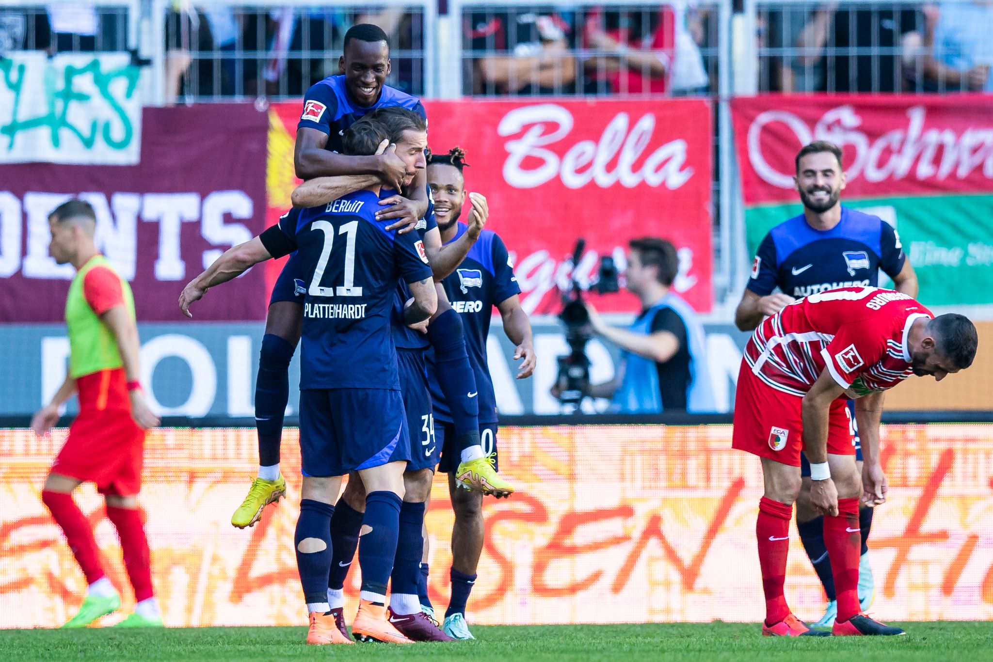 «Sehr, sehr emotional»: Richter erlöst Hertha bei Augsburg