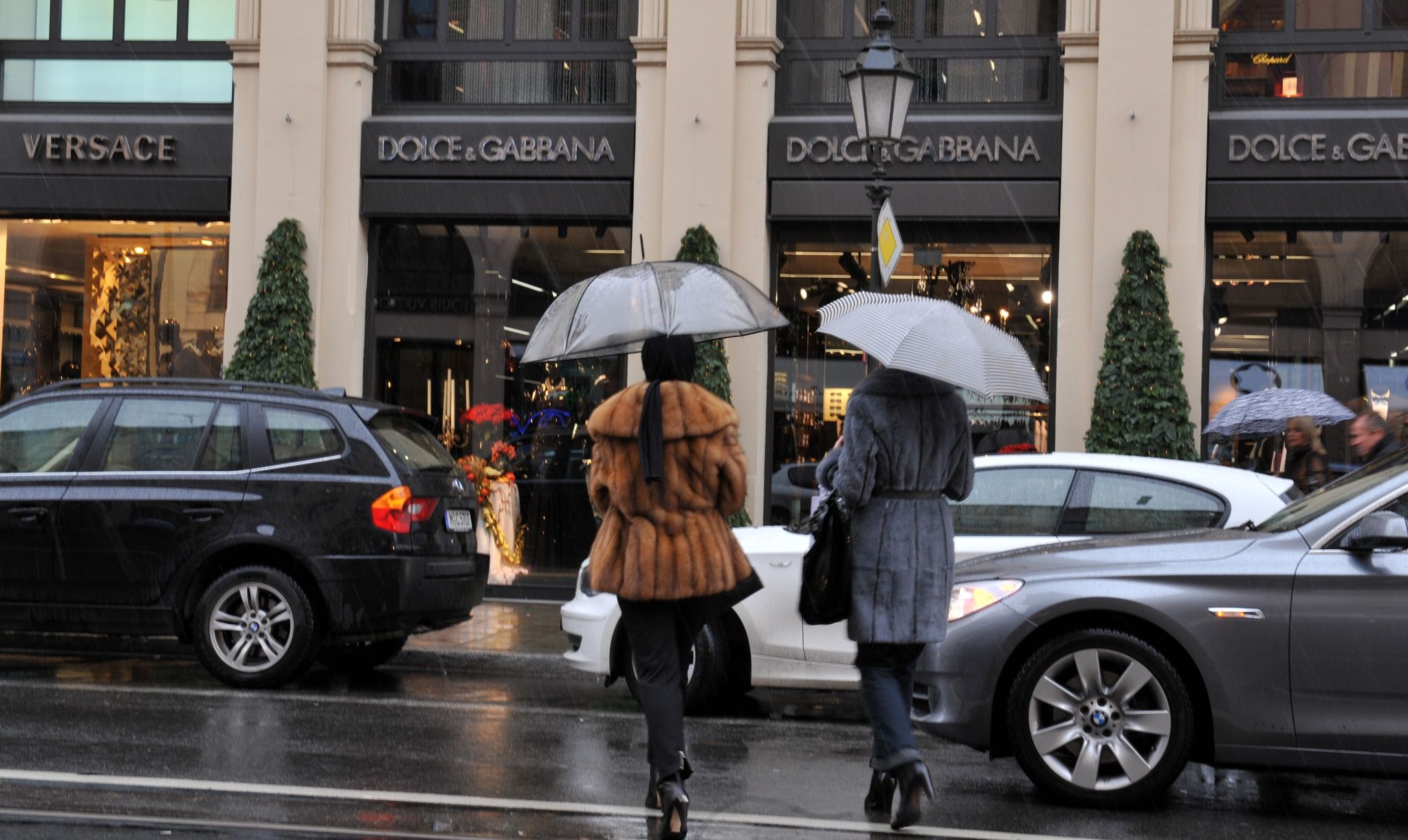 Studie: Große Mehrheit will Reiche zur Kasse bitten