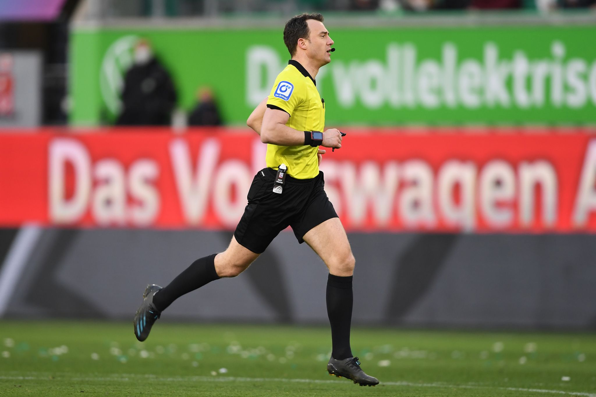 Hass im Netz und das Nachwuchsproblem der Schiedsrichter