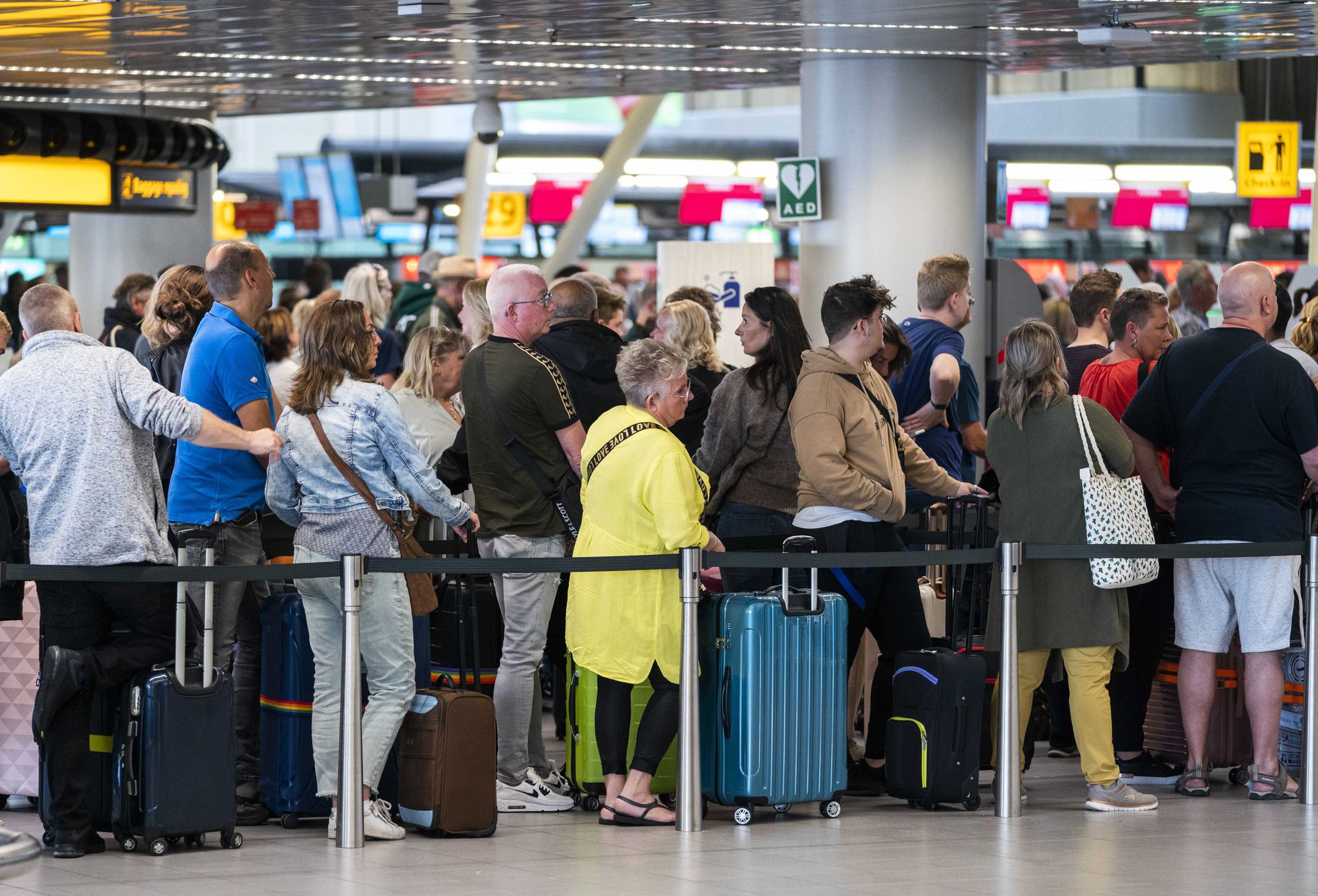 Flughafen Amsterdam senkt Passagierkapazität um 18 Prozent