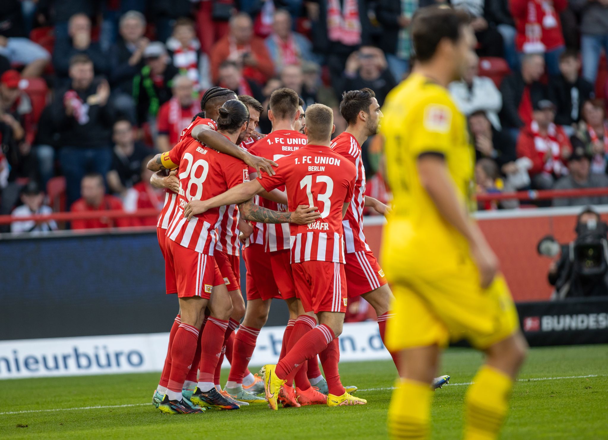 Auch BVB scheitert an Union – Berliner bleiben Erster